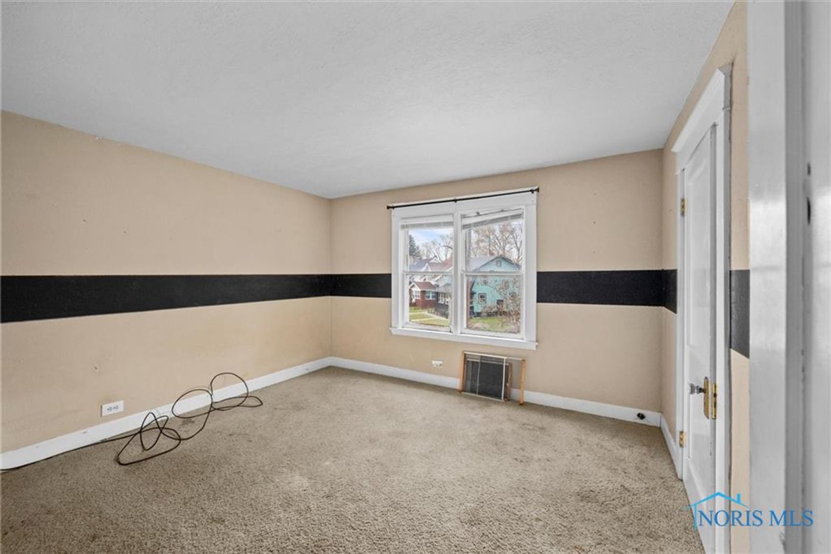 Image for MINIMUM BID AUCTION $70,000! 1333 Kenyon Dr