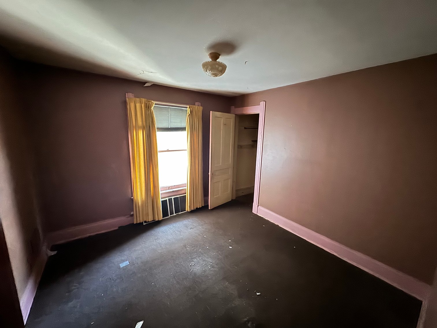 Image for MINIMUM BID AUCTION $59,000! 435 E Broadway