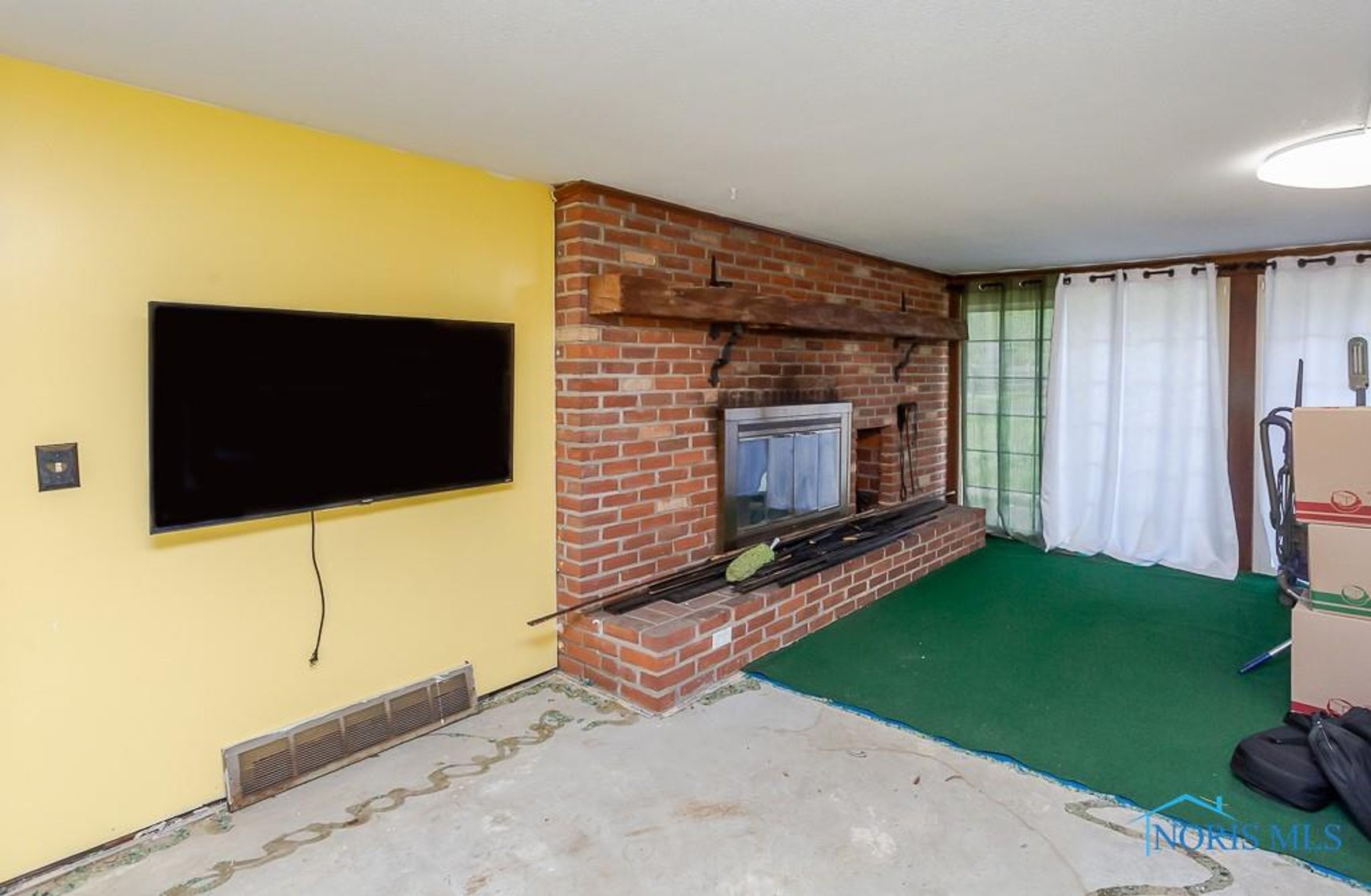 Image for MINIMUM BID AUCTION $129,000! 1034 Nela Pkwy