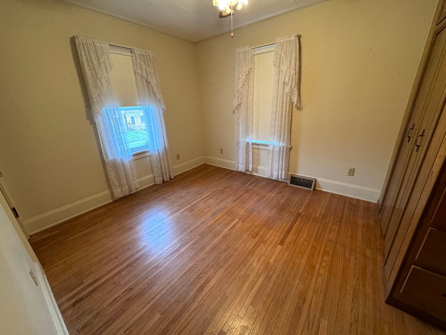 Image for MINIMUM BID AUCTION $75,000! 3942 Torrance