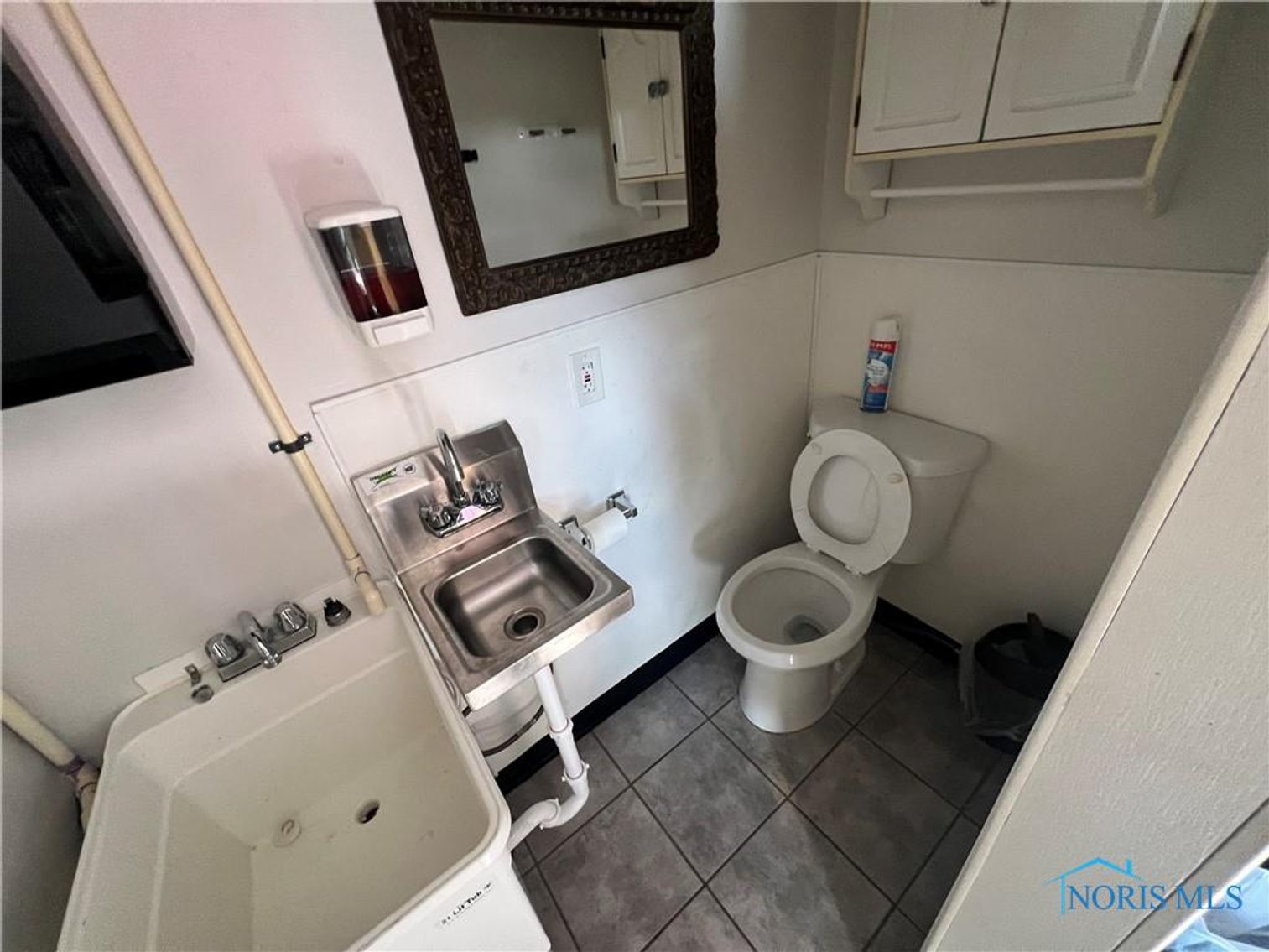 Image for MINIMUM BID AUCTION $99,000! 267 Brown St