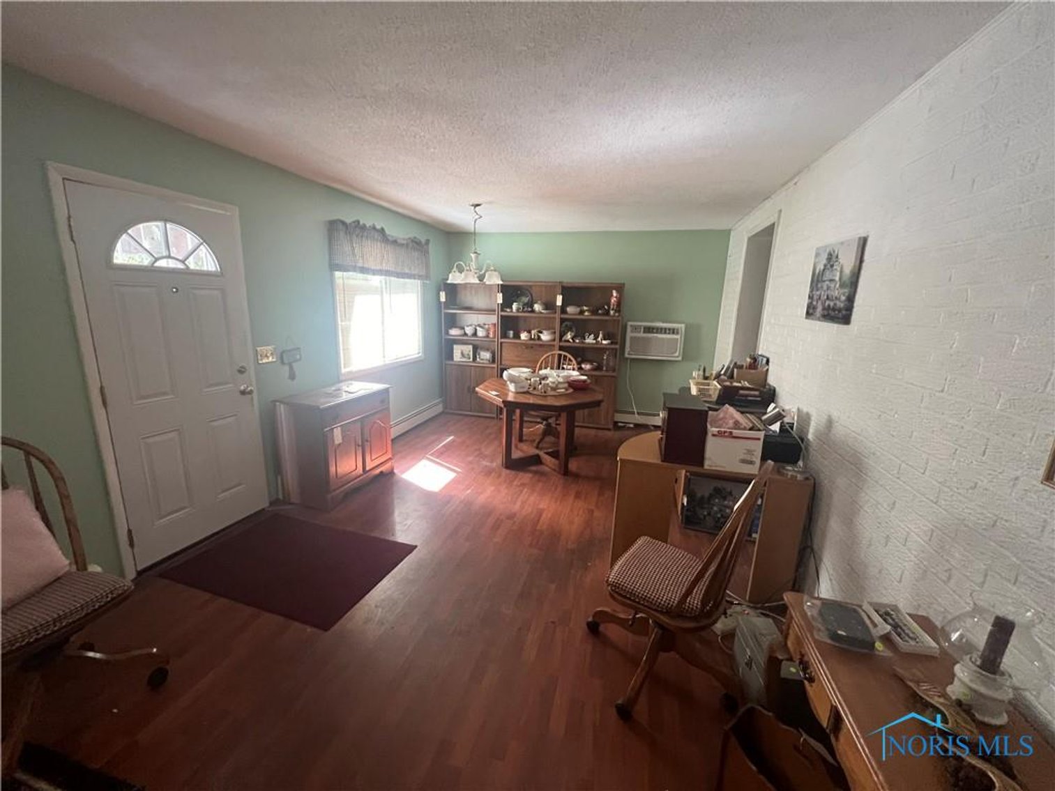 Image for MINIMUM BID AUCTION $69,000! 1147 Metcalf Rd