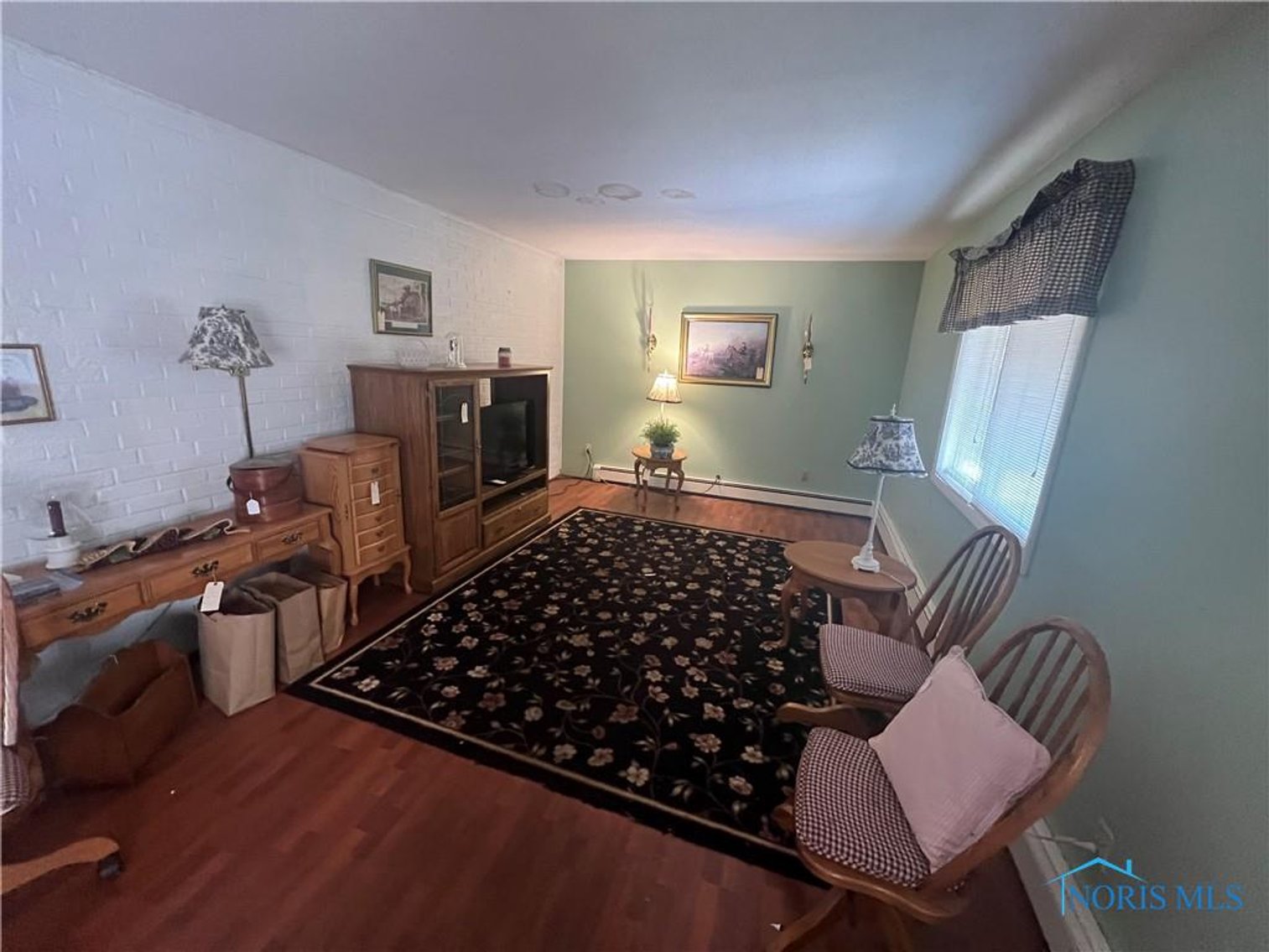 Image for MINIMUM BID AUCTION $69,000! 1147 Metcalf Rd