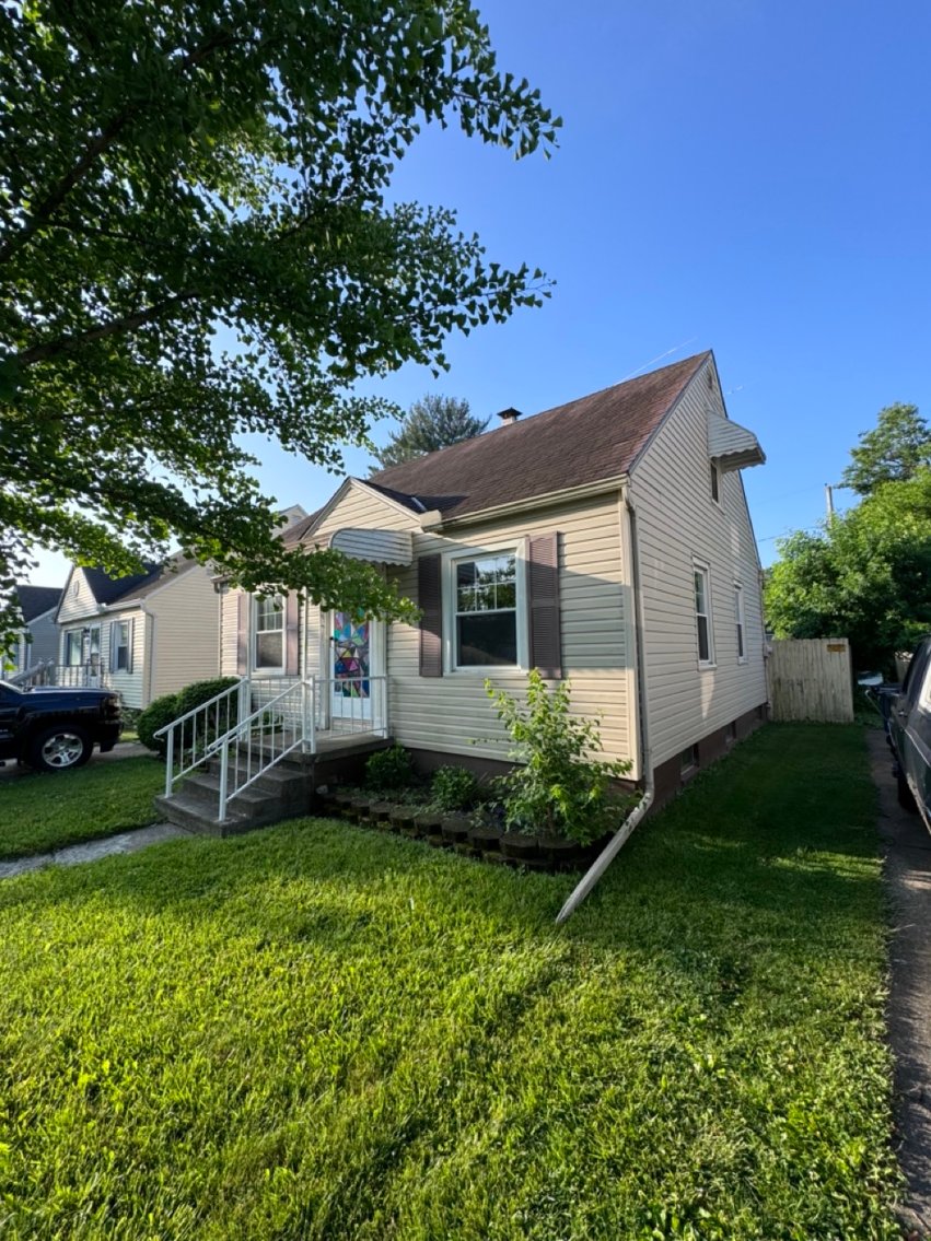 Image for MINIMUM BID AUCTION $49,000! 3133 Cragmoor Ave