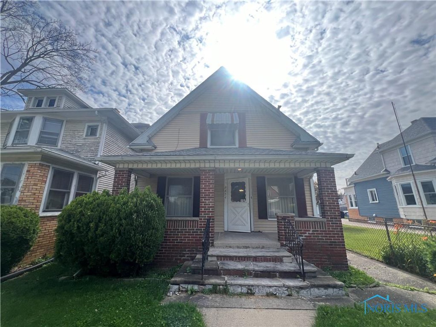 Image for SOLD PRIOR TO AUCTION!  2854 Elm St