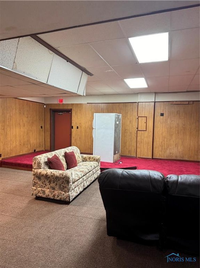 Image for MINIMUM BID AUCTION $49,000! 662 Phillips Ave