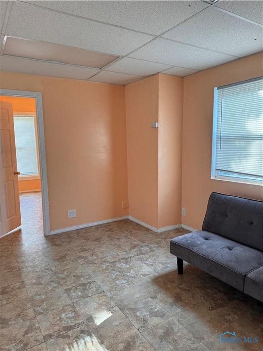 Image for MINIMUM BID AUCTION $49,000! 662 Phillips Ave