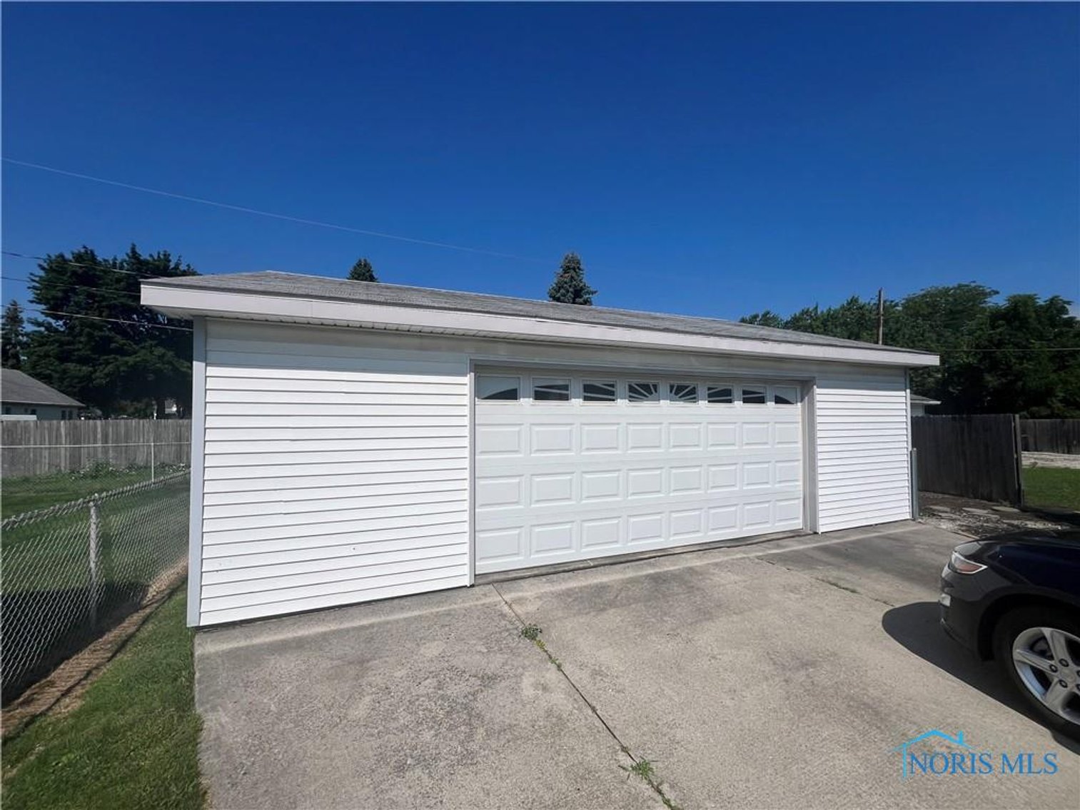 Image for MINIMUM BID AUCTION $110,000! 117 N GOODYEAR