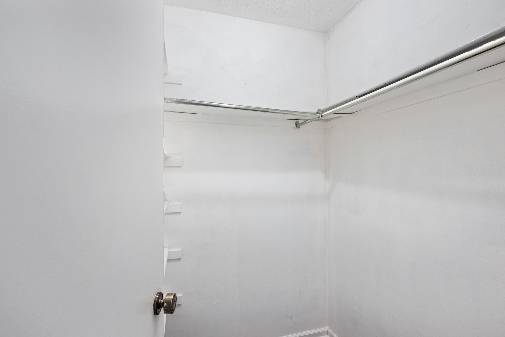 Image for MINIMUM BID AUCTION $250,000! 2427 Knights Hill Lane