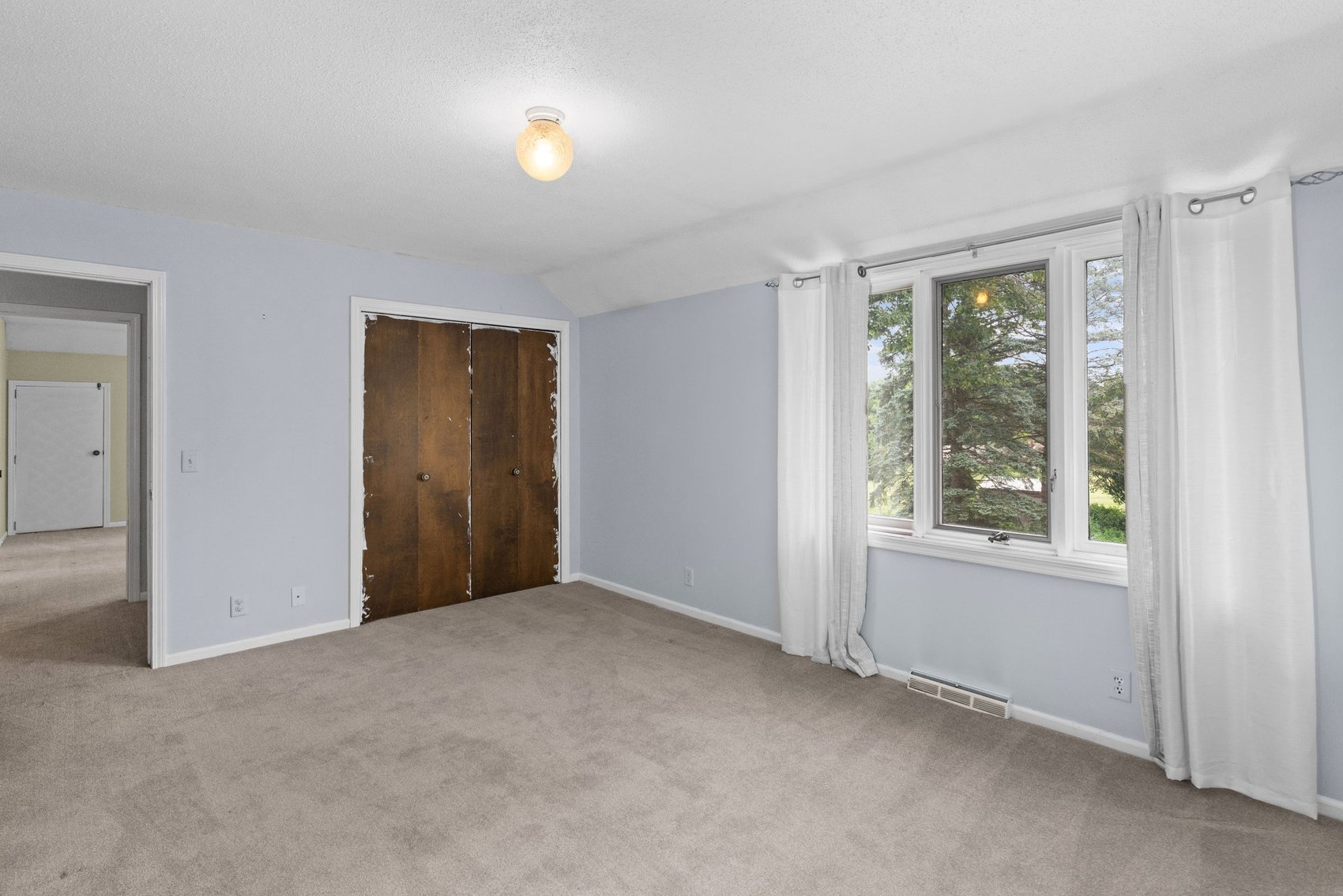 Image for MINIMUM BID AUCTION $250,000! 2427 Knights Hill Lane