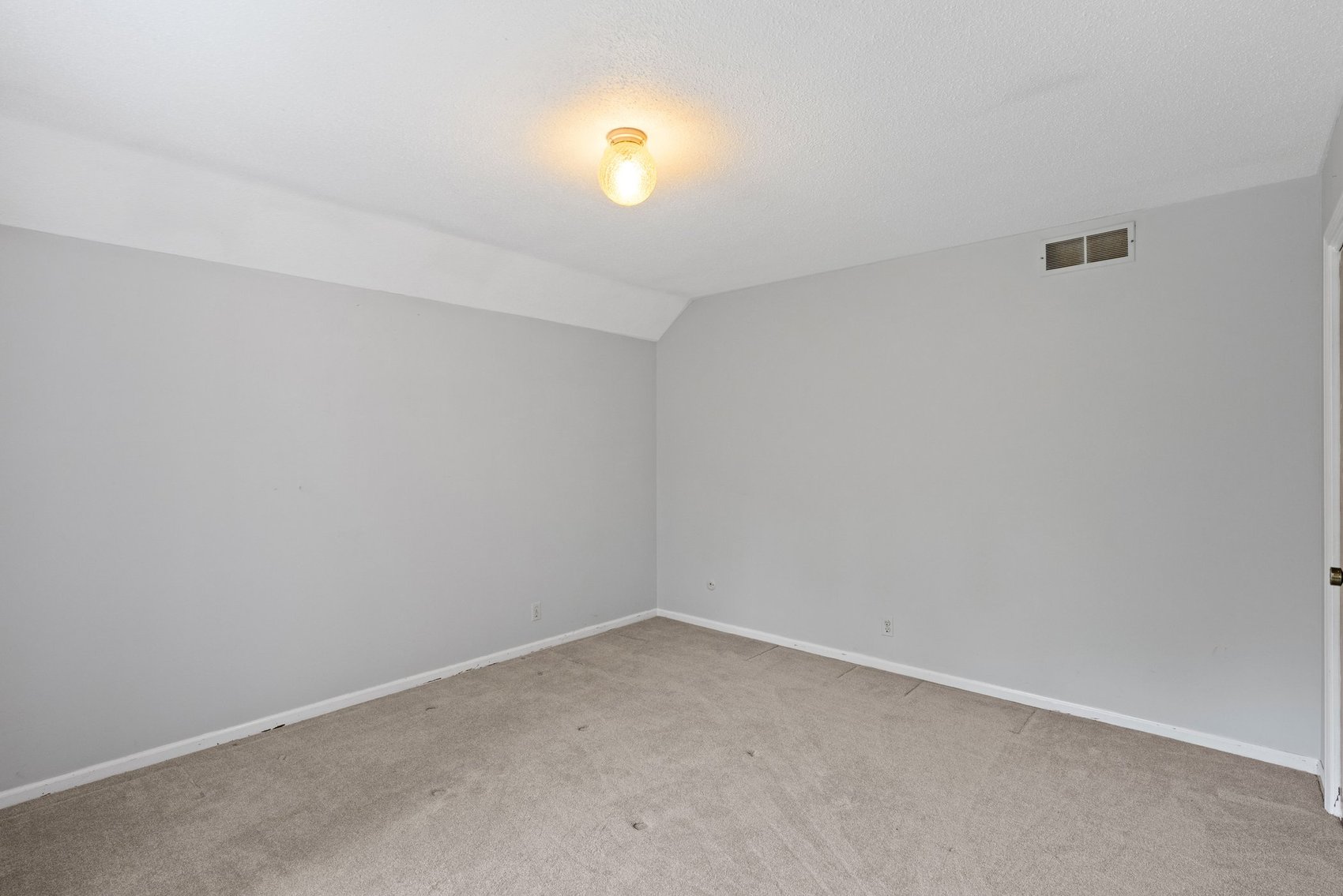 Image for MINIMUM BID AUCTION $250,000! 2427 Knights Hill Lane