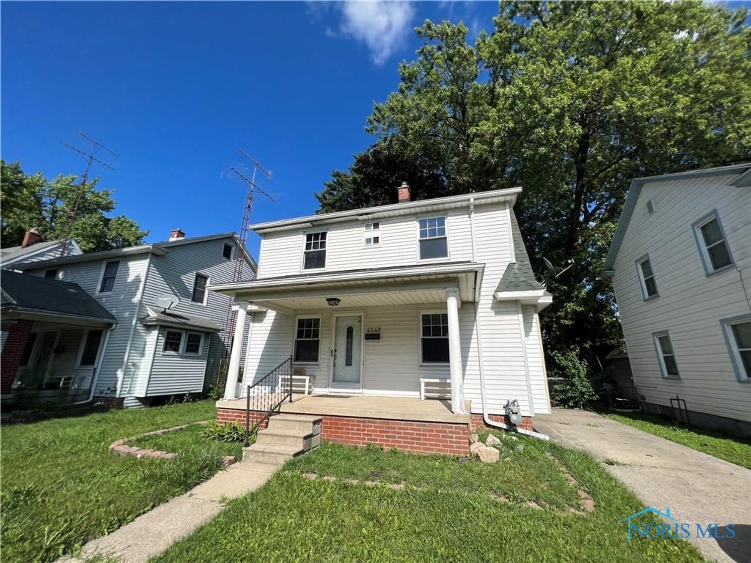 Image for MINIMUM BID AUCTION $70,000! 4548 Commonwealth Ave