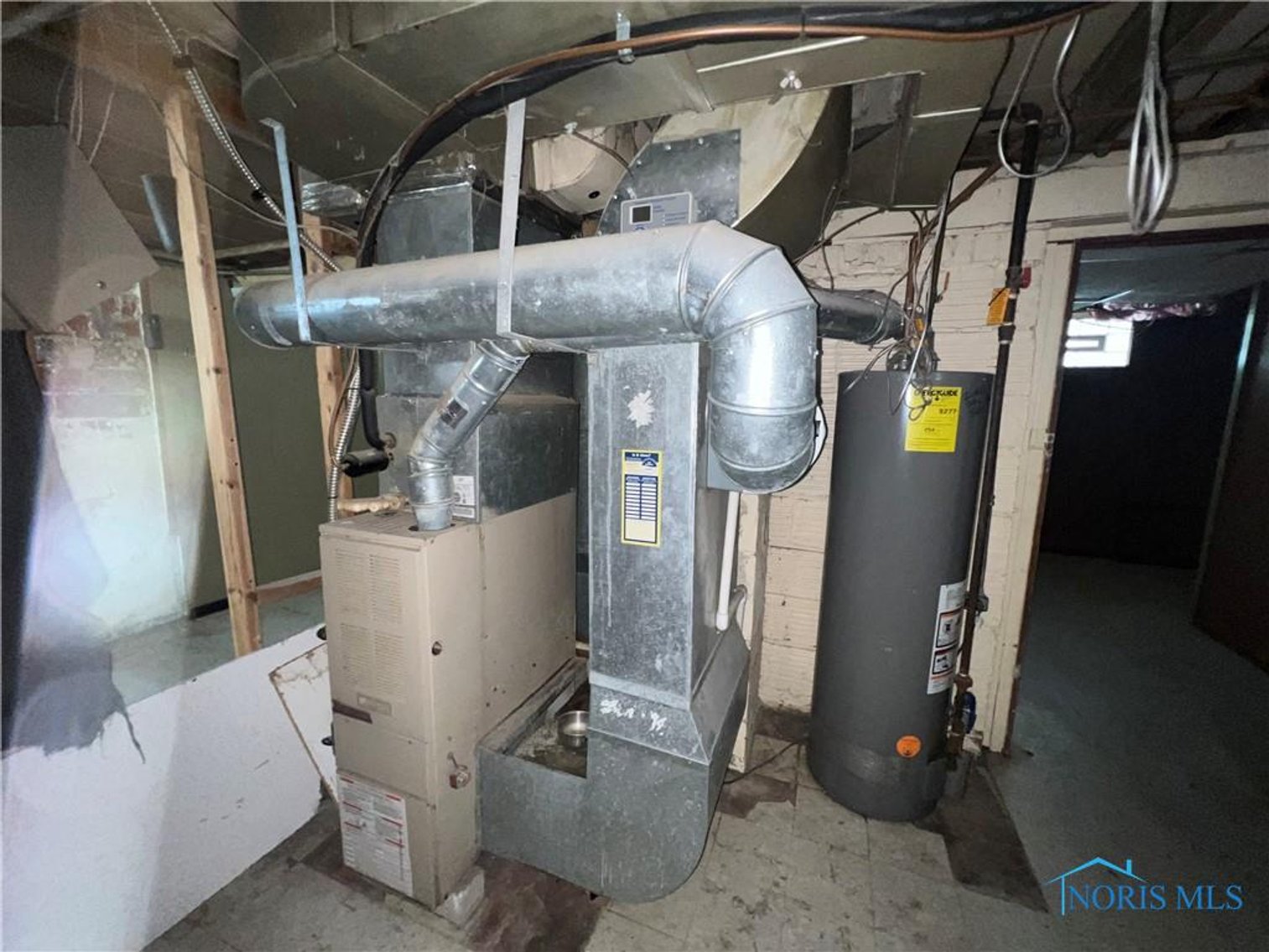 Image for MINIMUM BID AUCTION $70,000! 4548 Commonwealth Ave