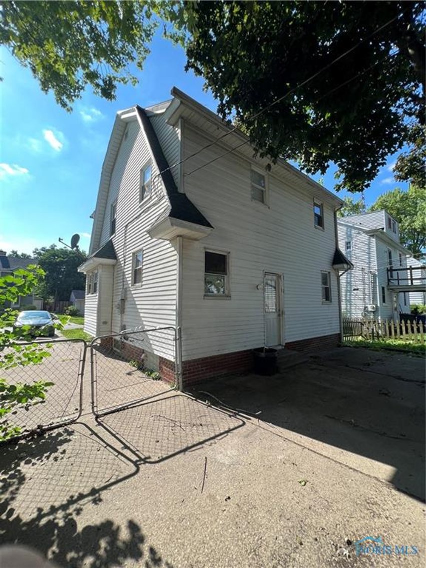 Image for MINIMUM BID AUCTION $70,000! 4548 Commonwealth Ave