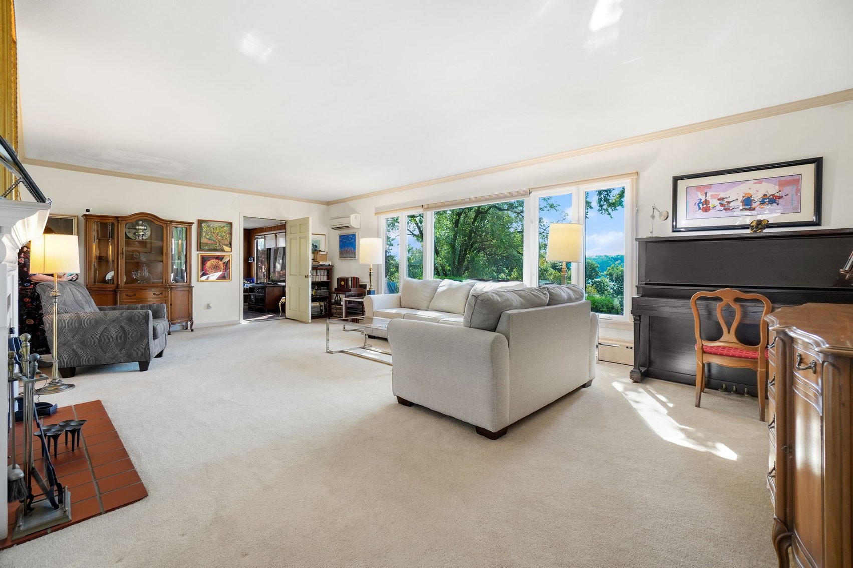 Image for MINIMUM BID AUCTION $499,000! 616 Manitou Dr