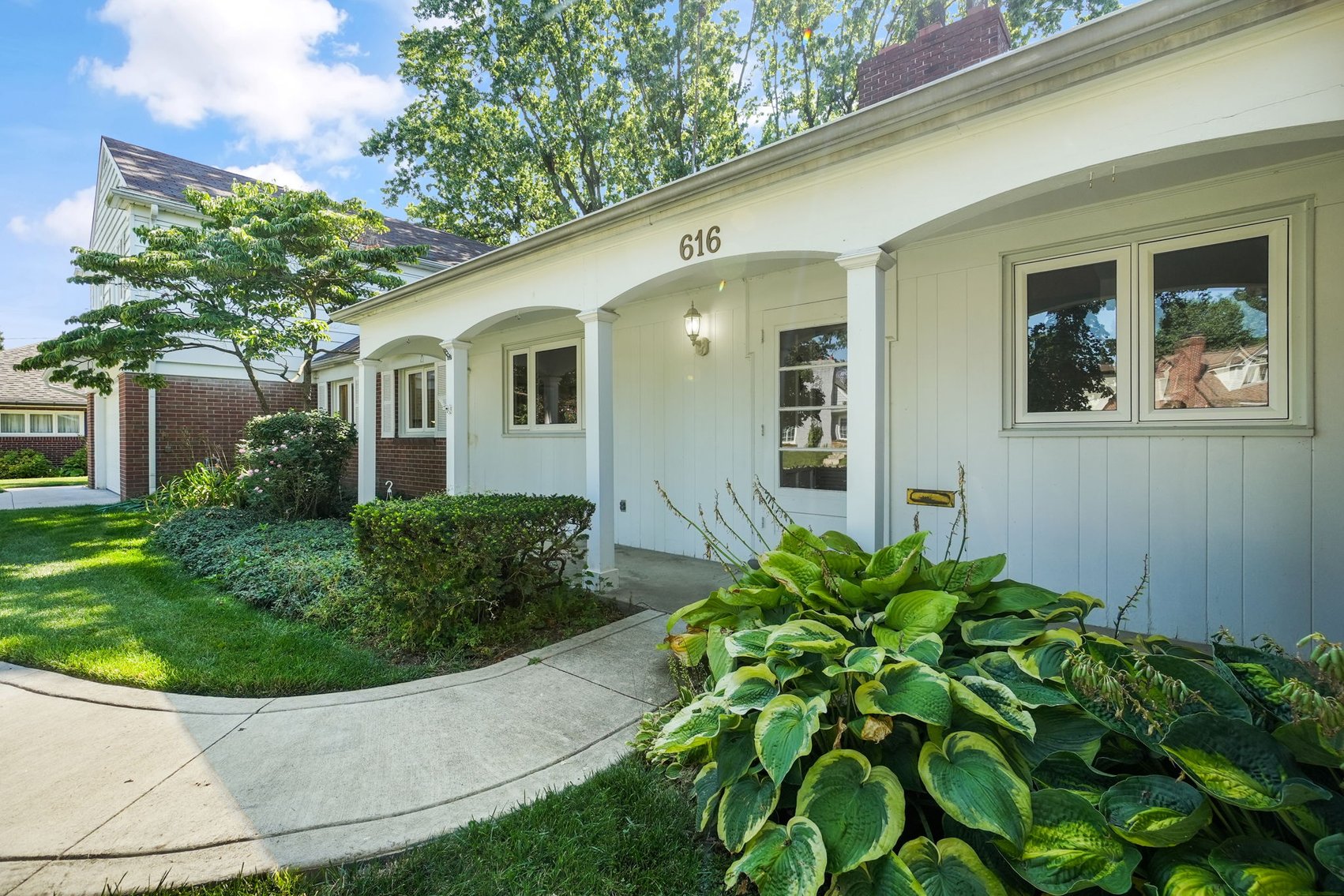 Image for MINIMUM BID AUCTION $499,000! 616 Manitou Dr