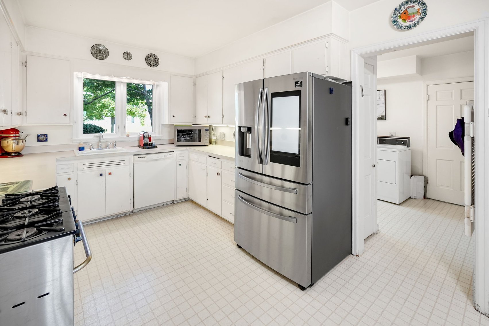 Image for MINIMUM BID AUCTION $499,000! 616 Manitou Dr