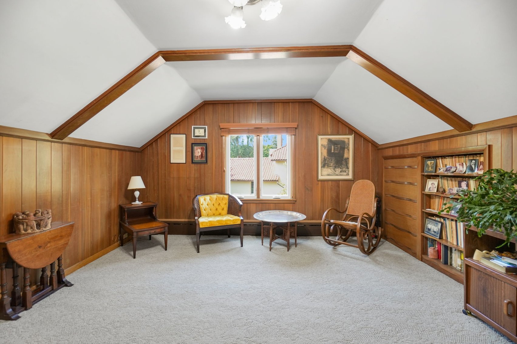 Image for MINIMUM BID AUCTION $499,000! 616 Manitou Dr