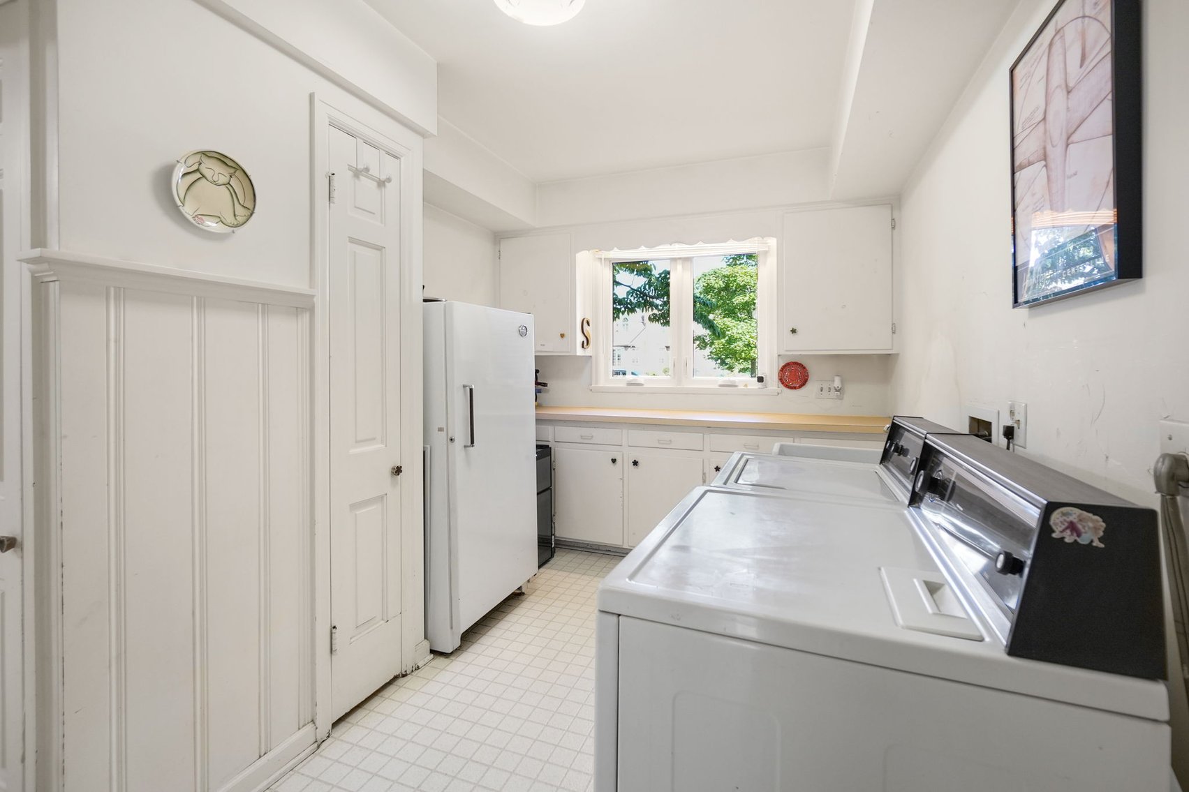 Image for MINIMUM BID AUCTION $499,000! 616 Manitou Dr