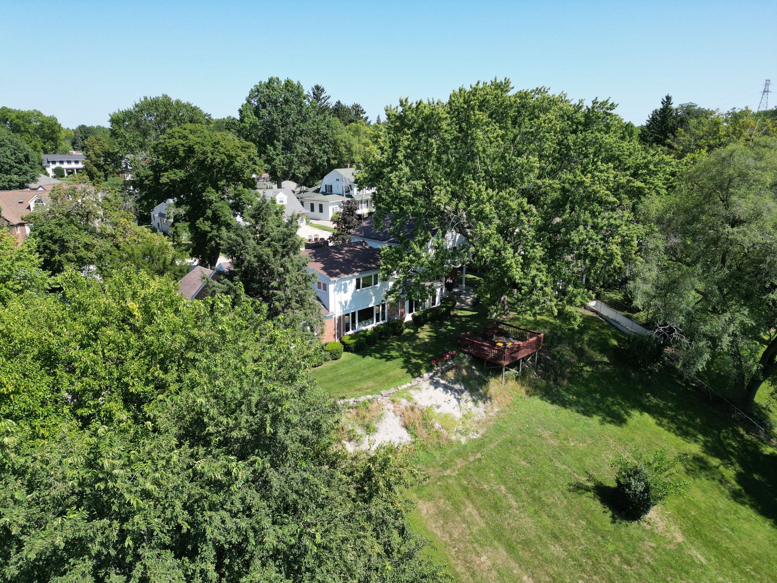 Image for MINIMUM BID AUCTION $499,000! 616 Manitou Dr