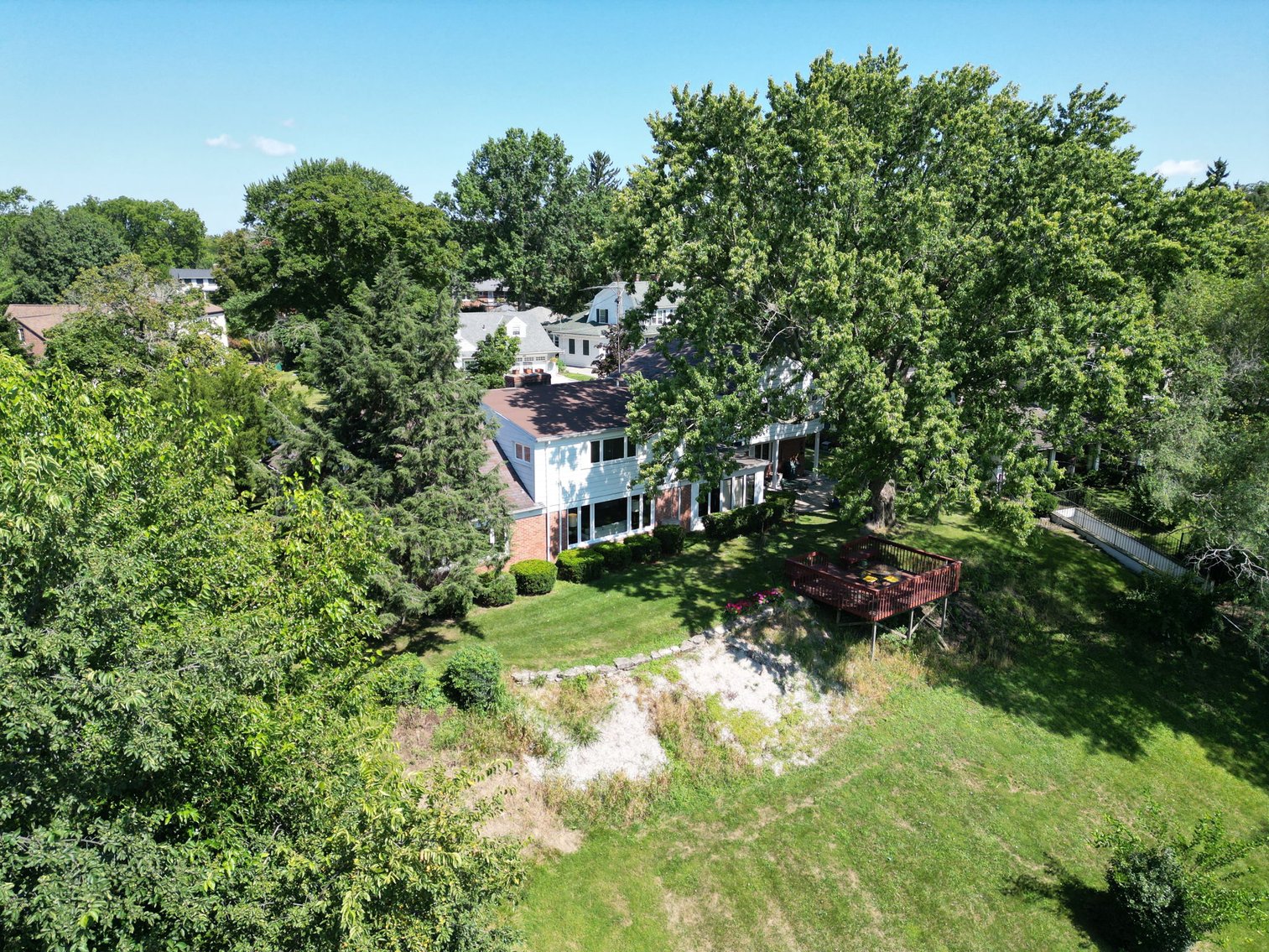 Image for MINIMUM BID AUCTION $499,000! 616 Manitou Dr