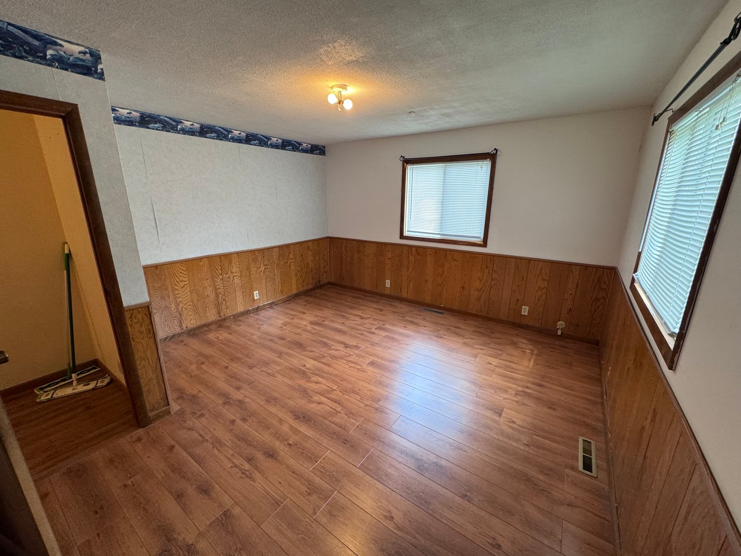 Image for MINIMUM BID AUCTION $149,000! 7044 Washington Dr