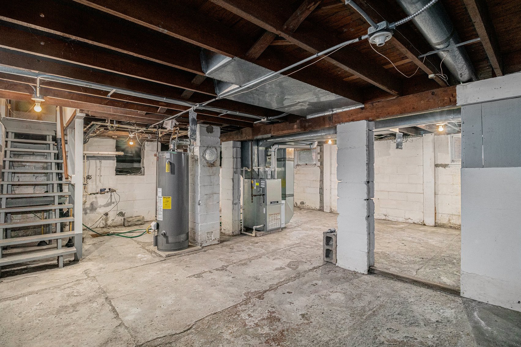 Image for MINIMUM BID AUCTION $125,000! 520 W John St