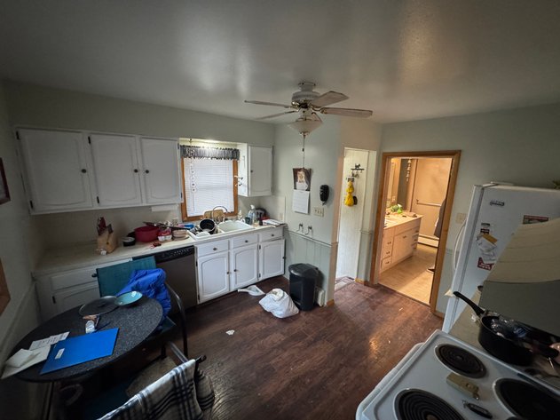 Image for MINIMUM BID AUCTION $69,000! 711 Sawyer Rd