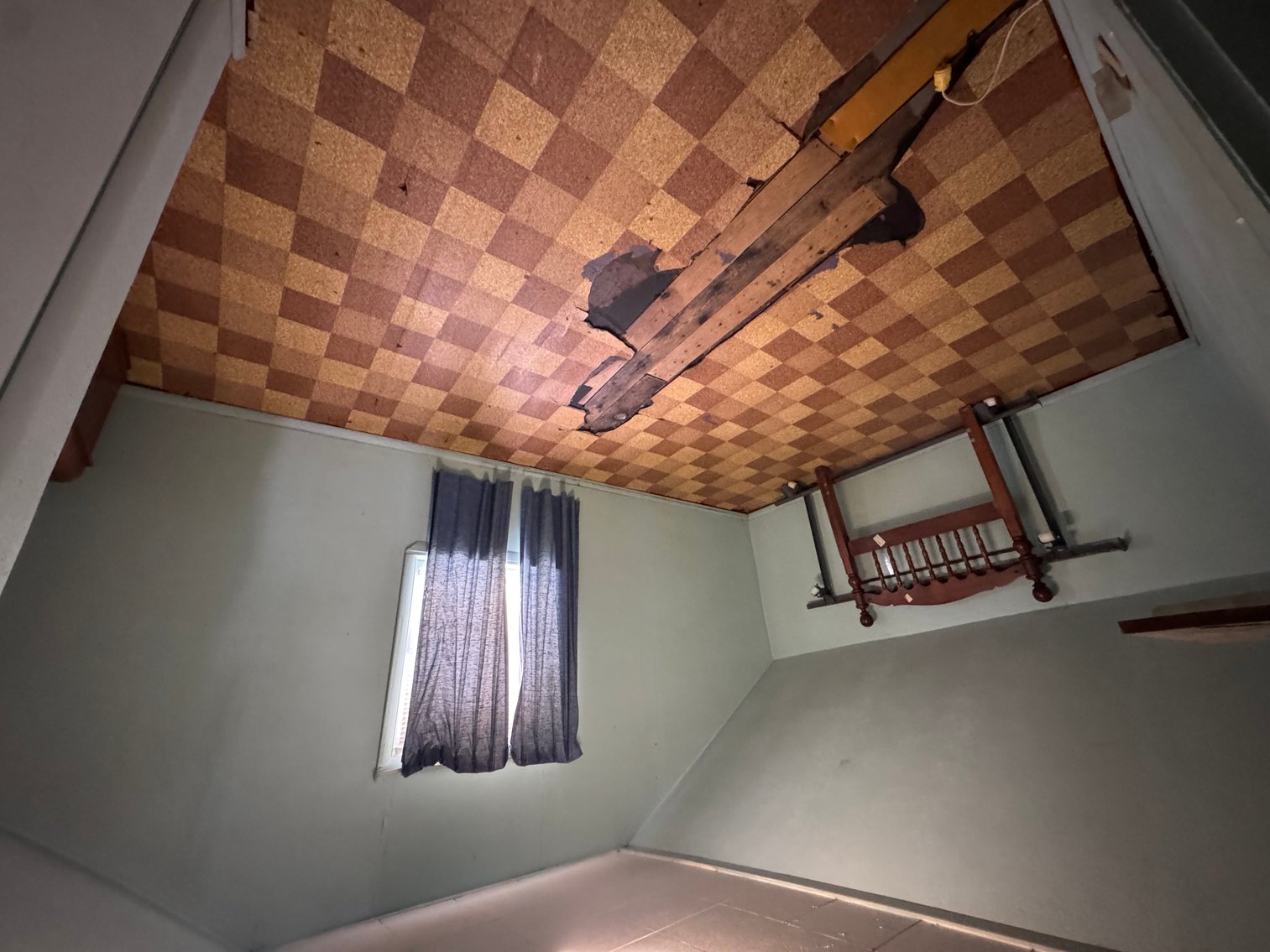 Image for MINIMUM BID AUCTION $79,000! 224 Sackett St