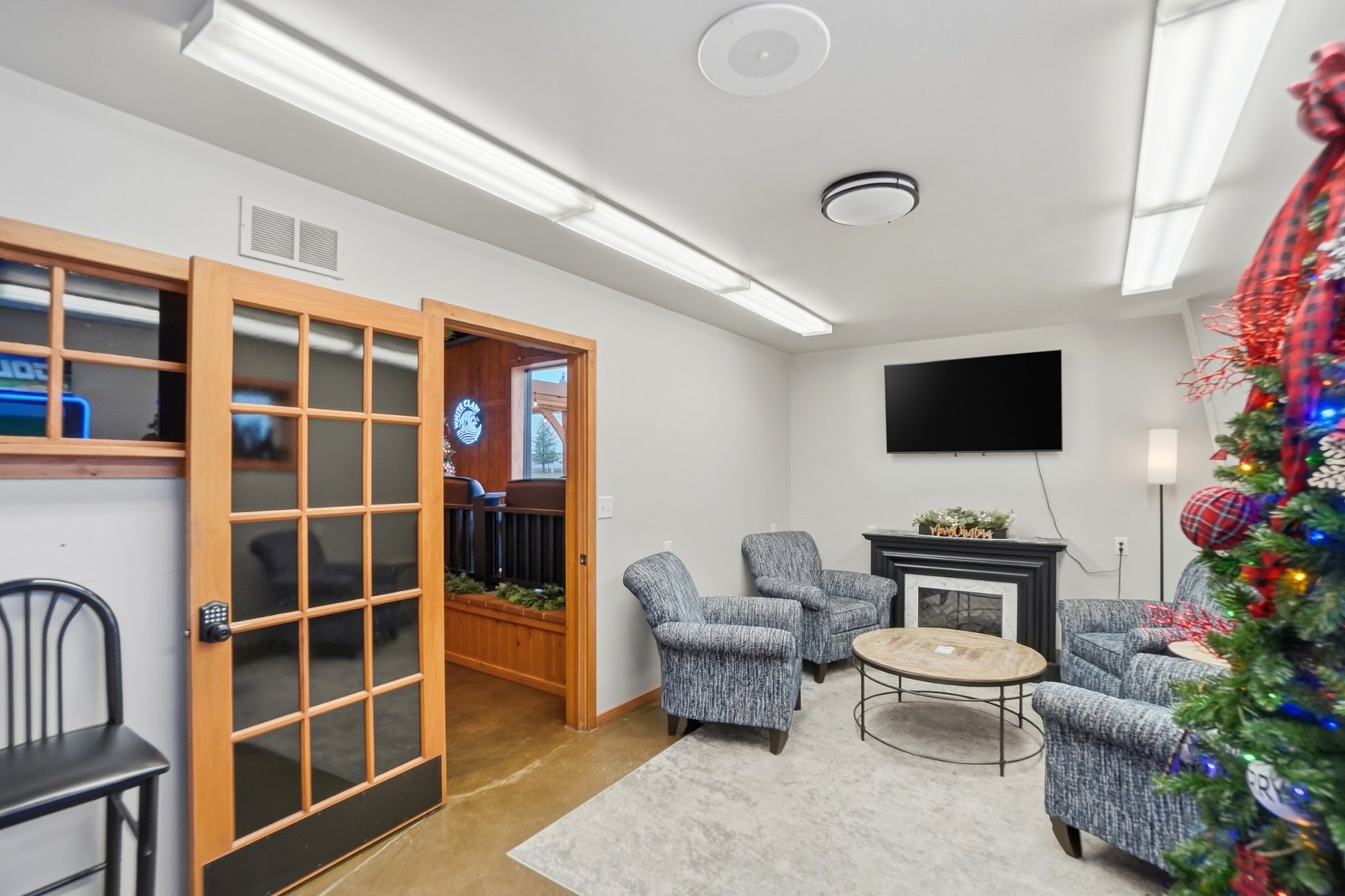 Image for TURN-KEY BUSINESS AUCTION! 2330 Bright Rd