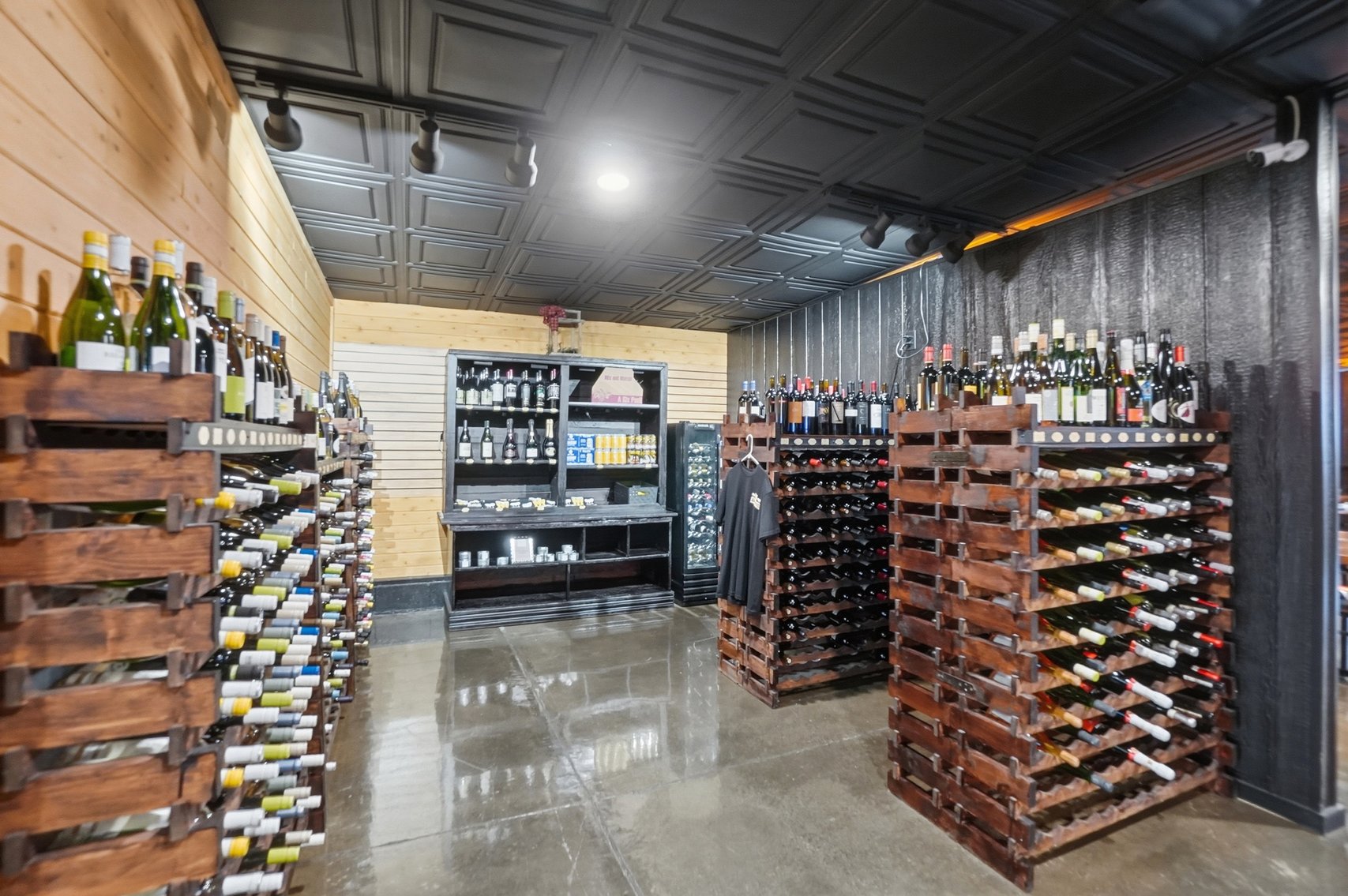 Image for TURN-KEY BUSINESS AUCTION! 2330 Bright Rd