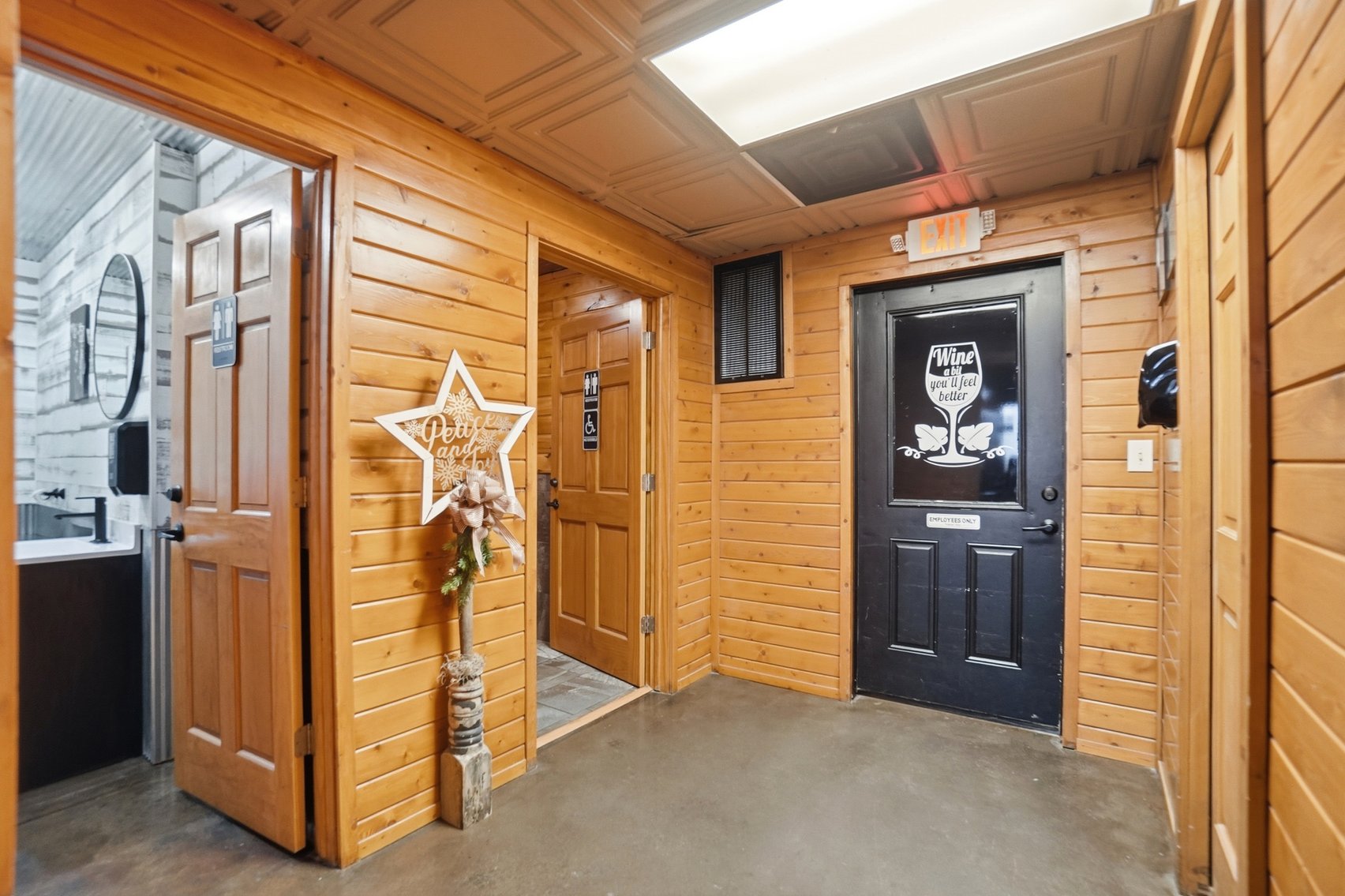 Image for TURN-KEY BUSINESS AUCTION! 2330 Bright Rd