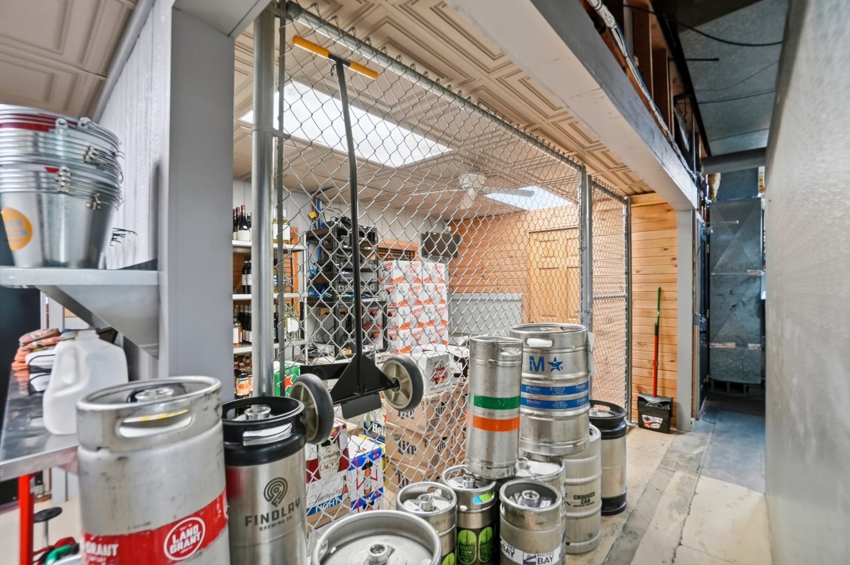 Image for TURN-KEY BUSINESS AUCTION! 2330 Bright Rd