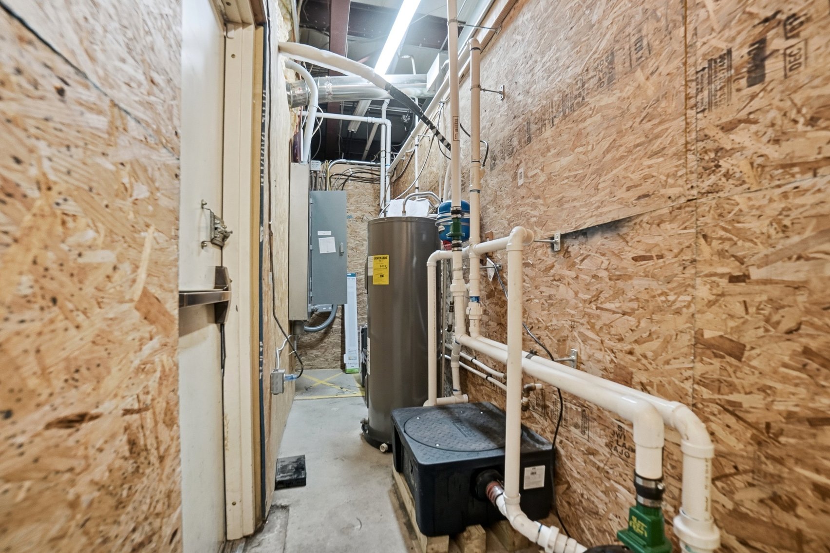 Image for TURN-KEY BUSINESS AUCTION! 2330 Bright Rd