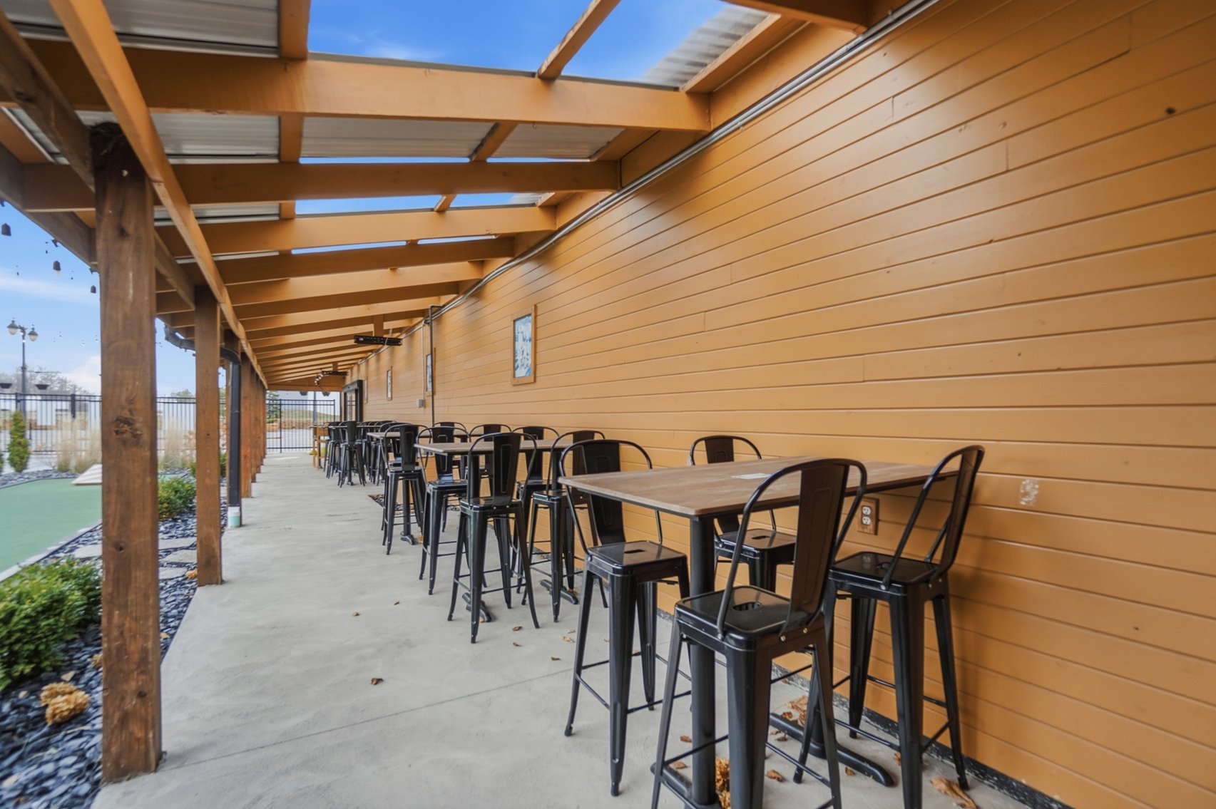 Image for TURN-KEY BUSINESS AUCTION! 2330 Bright Rd