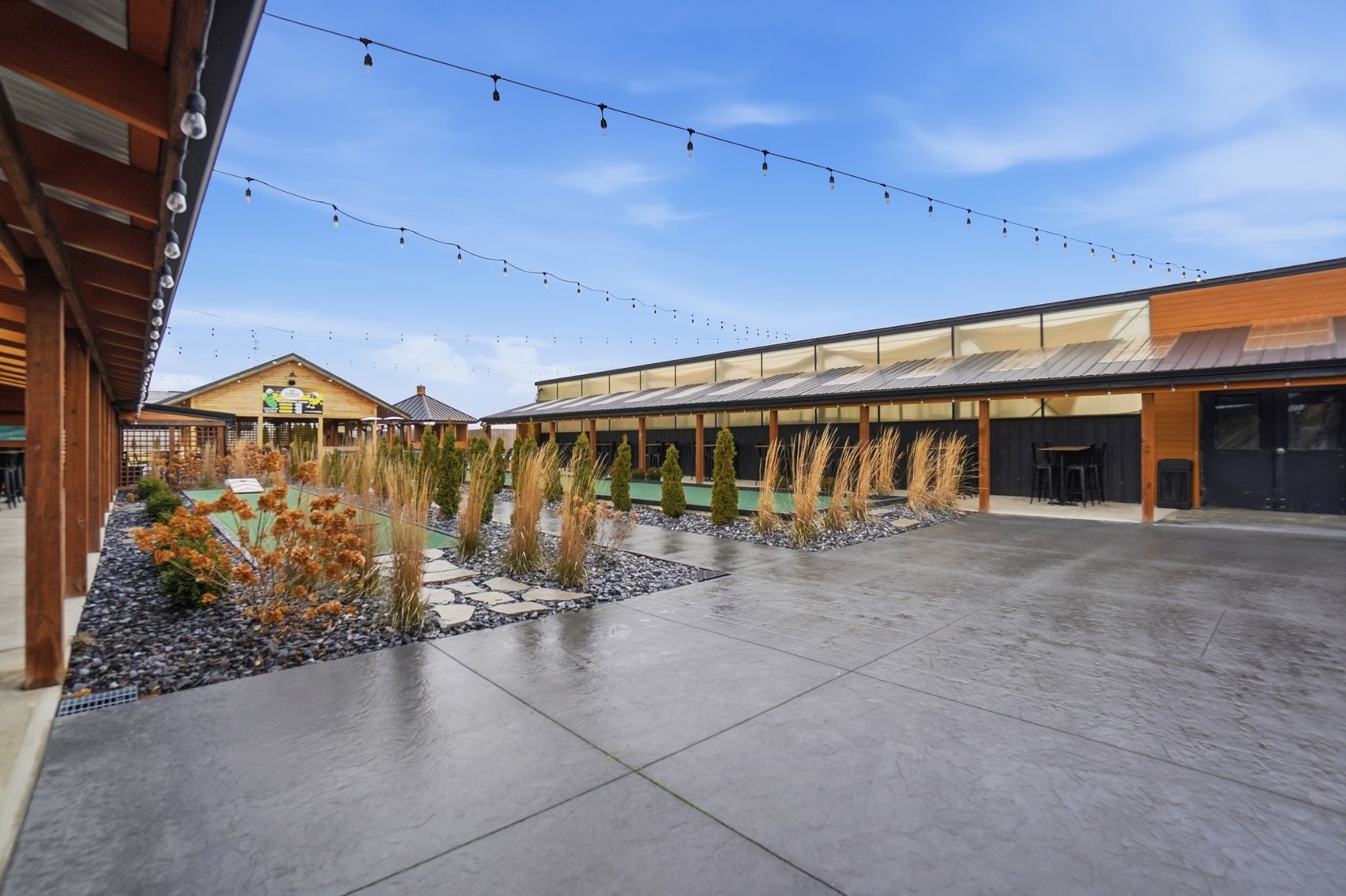 Image for TURN-KEY BUSINESS AUCTION! 2330 Bright Rd