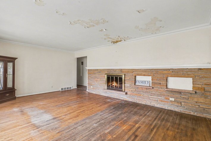 Image for MINIMUM BID AUCTION $99,000! 2208 Valleybrook Dr