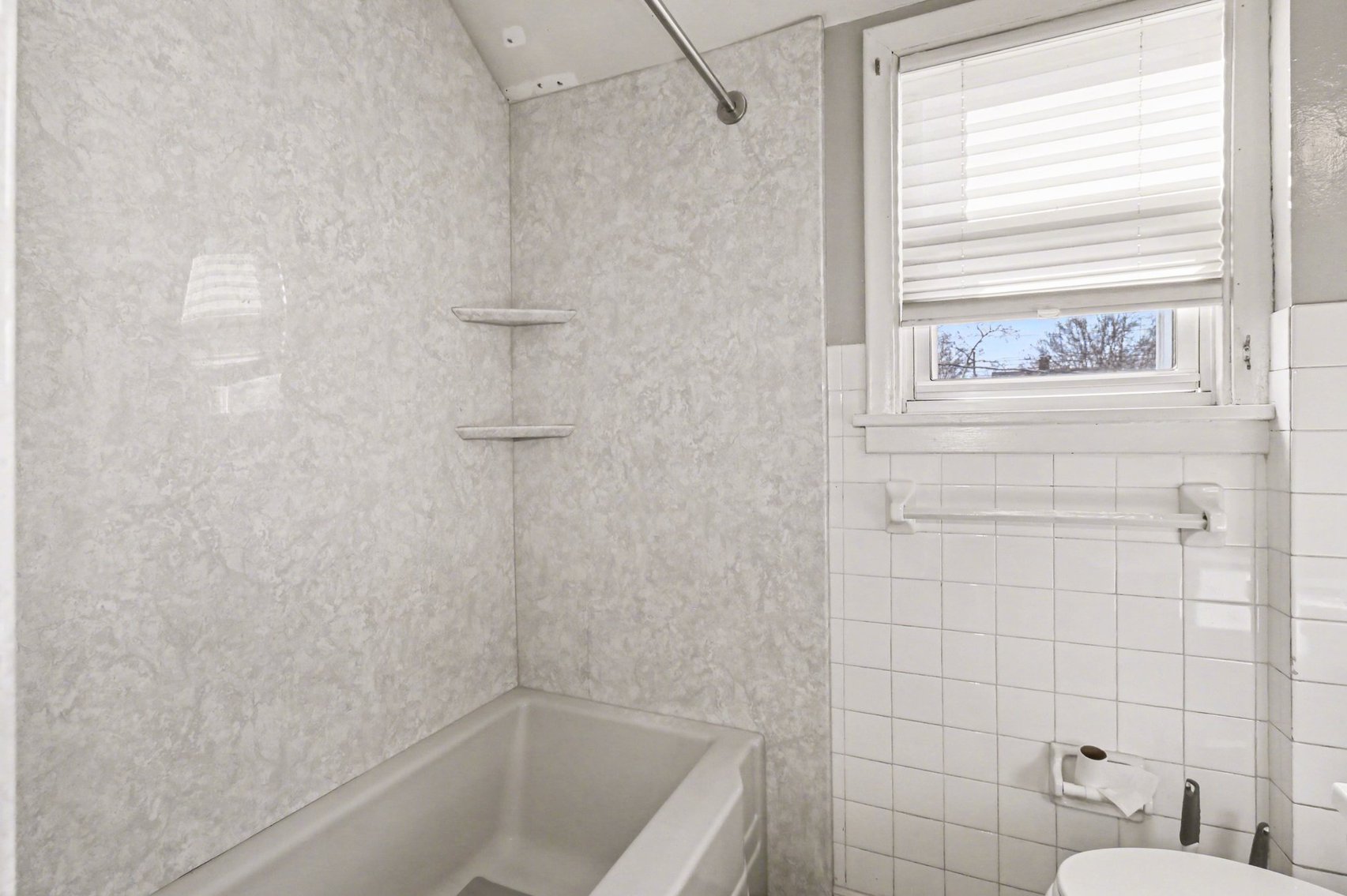 Image for MINIMUM BID AUCTION $39,000! 936 Atlantic Ave