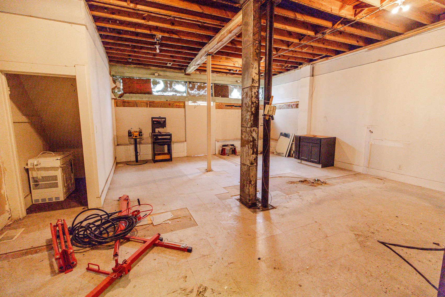 Image for MINIMUM BID AUCTION $49,000! 3522 Upton Ave