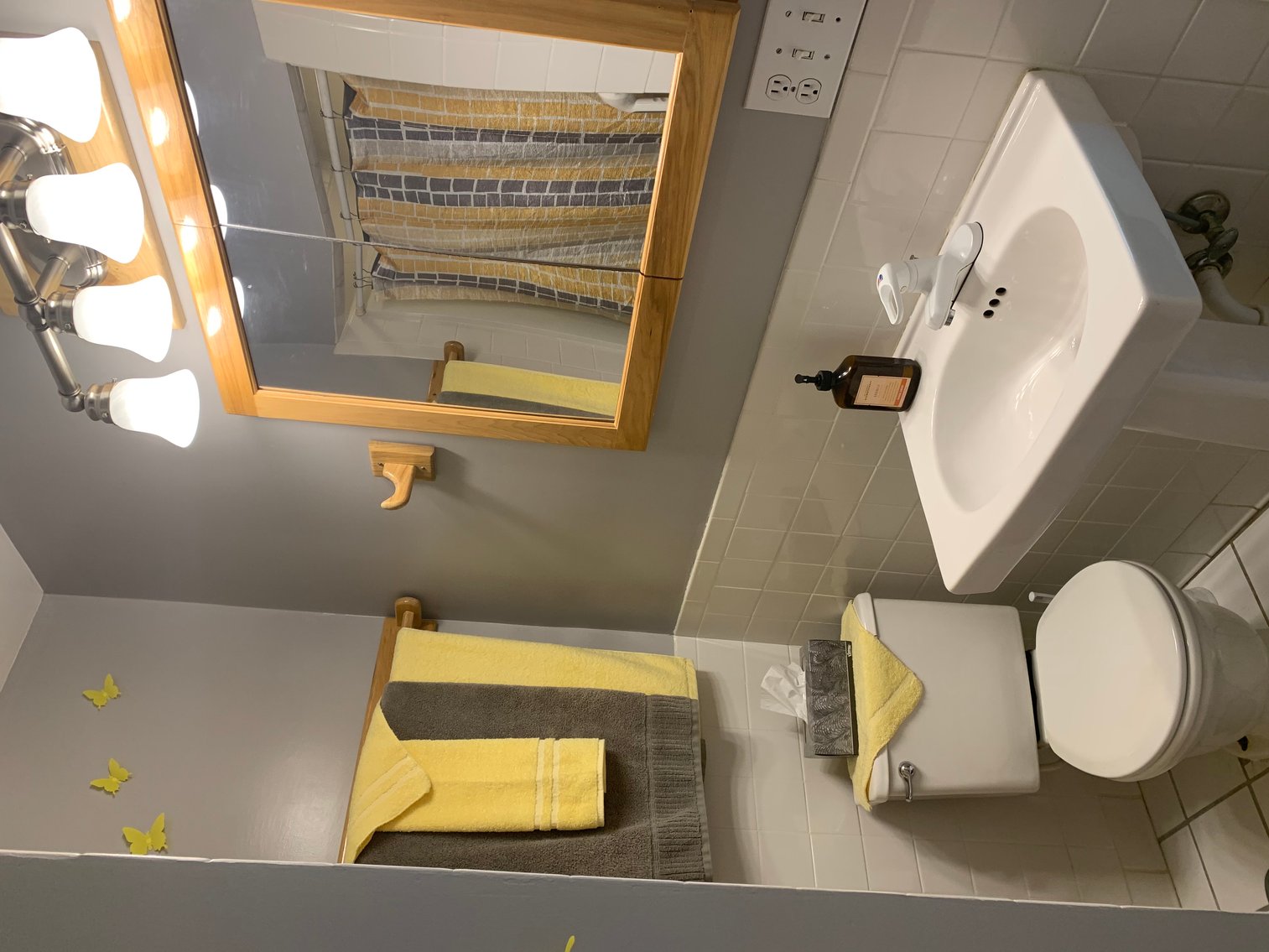 Image for MINIMUM BID AUCTION $225,000! 5930 N River Rd