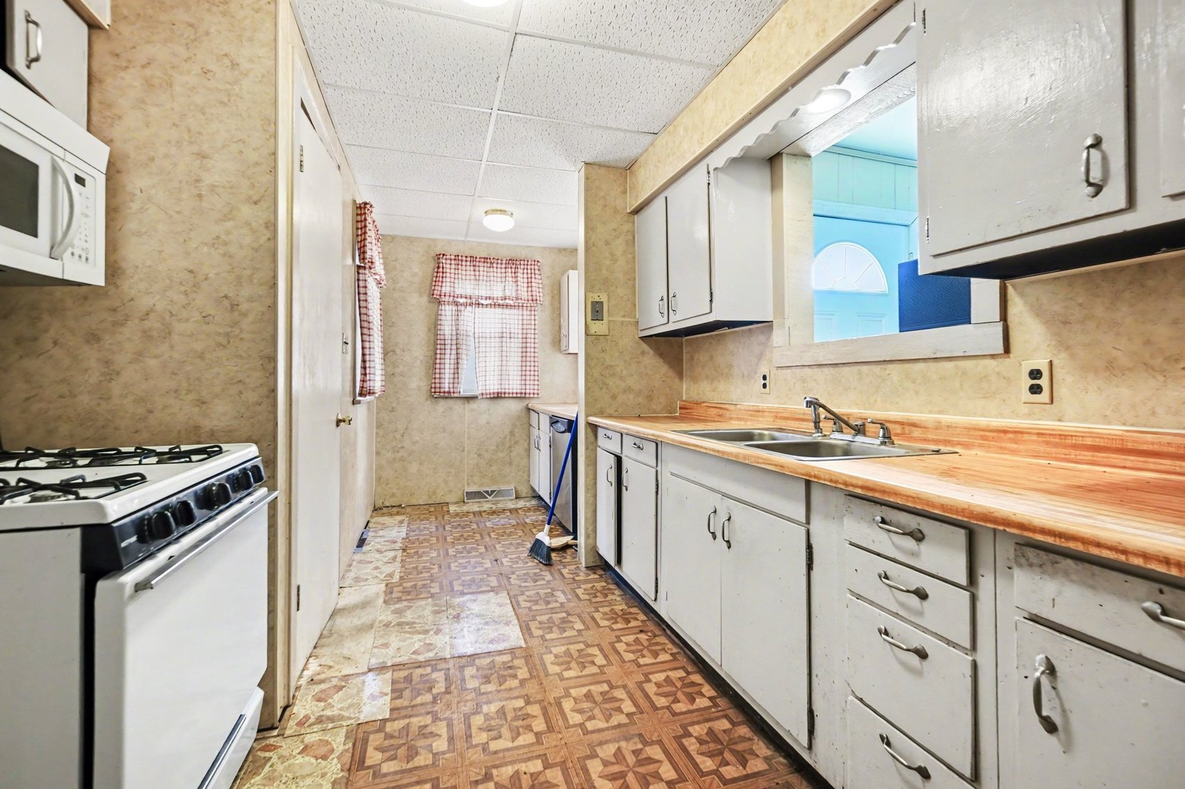 Image for MINIMUM BID AUCTION $79,000! 3141 Schneider Rd