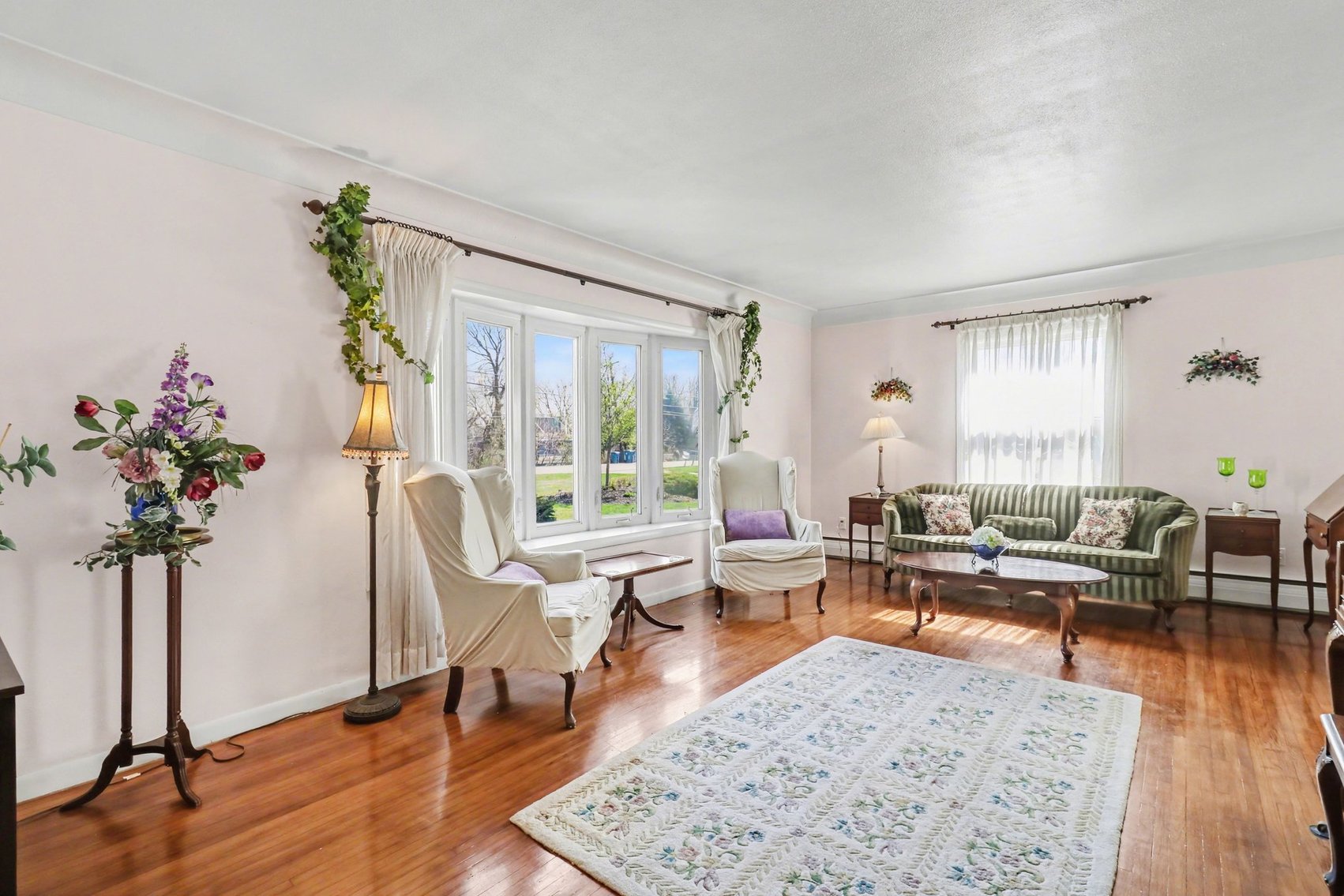 Image for MINIMUM BID AUCTION $225,000! 5930 N River Rd