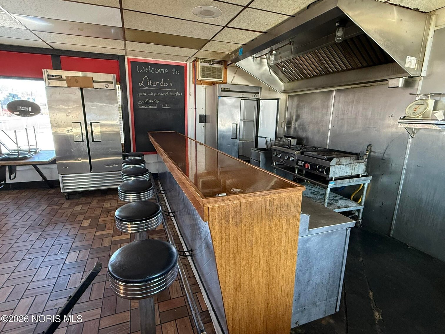 Image for MINIMUM BID AUCTION $90,000! 4820 Summit St