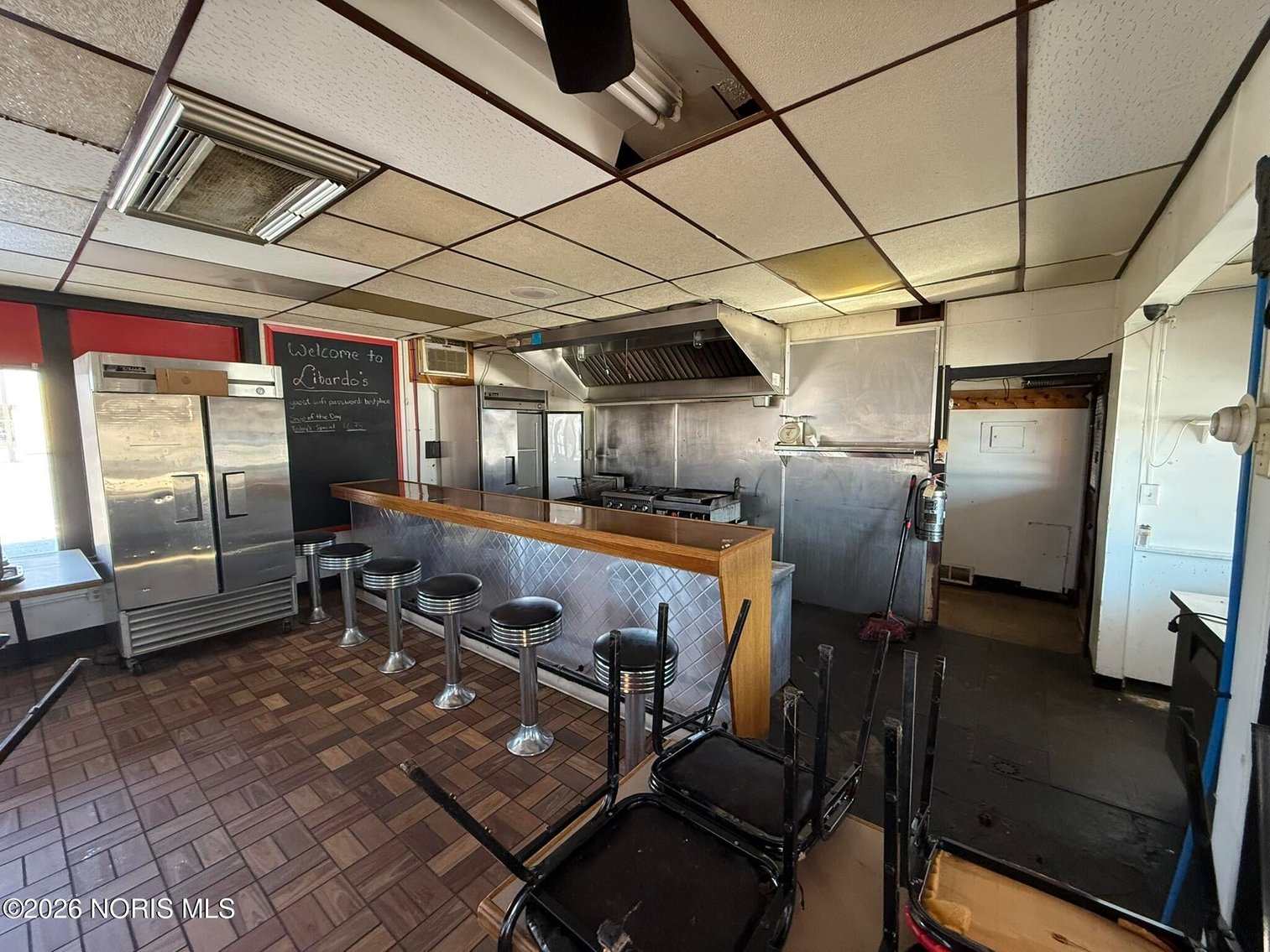 Image for MINIMUM BID AUCTION $90,000! 4820 Summit St