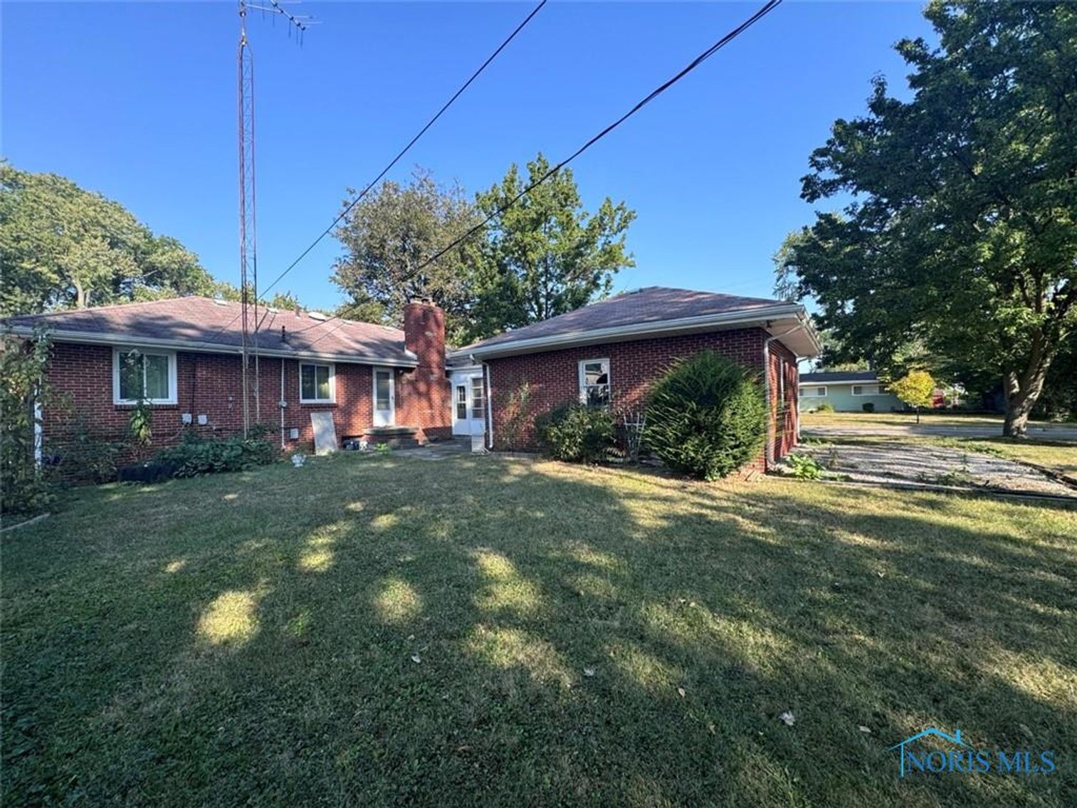 Image for MINIMUM BID AUCTION $89,000! 1174 Elco ave