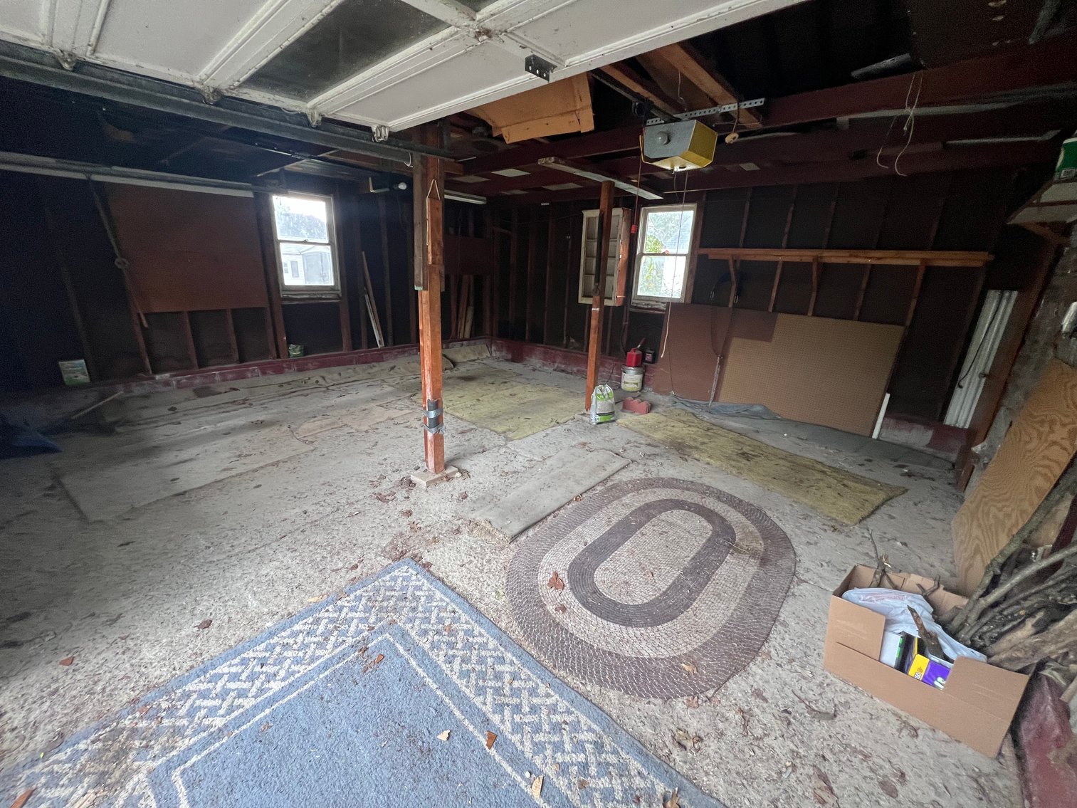 Image for MINIMUM BID AUCTION $89,000! 1174 Elco ave