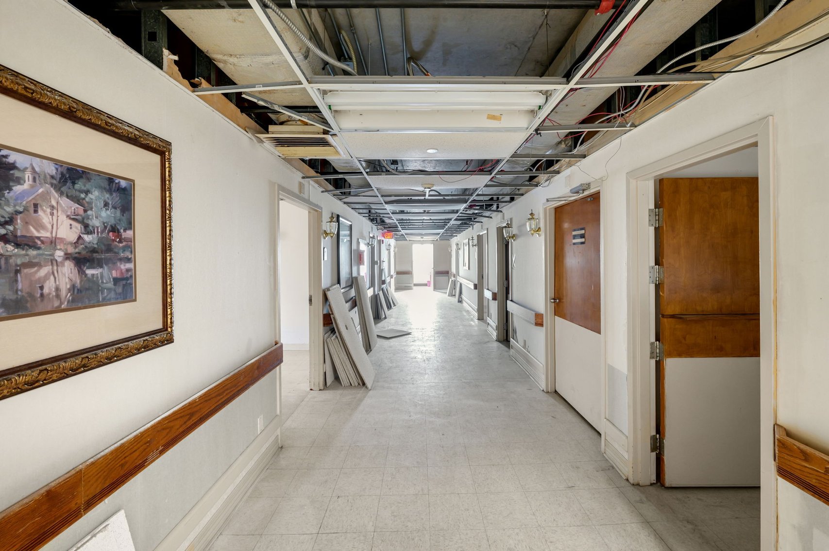 Image for MINIMUM BID AUCTION $199,000! 2051 Collingwood