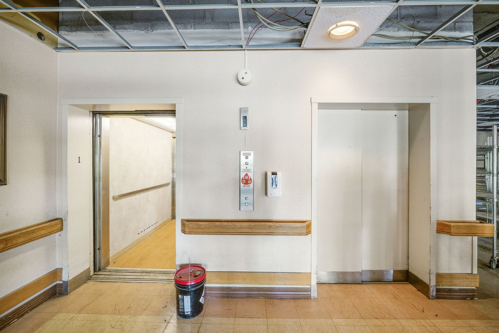 Image for MINIMUM BID AUCTION $199,000! 2051 Collingwood