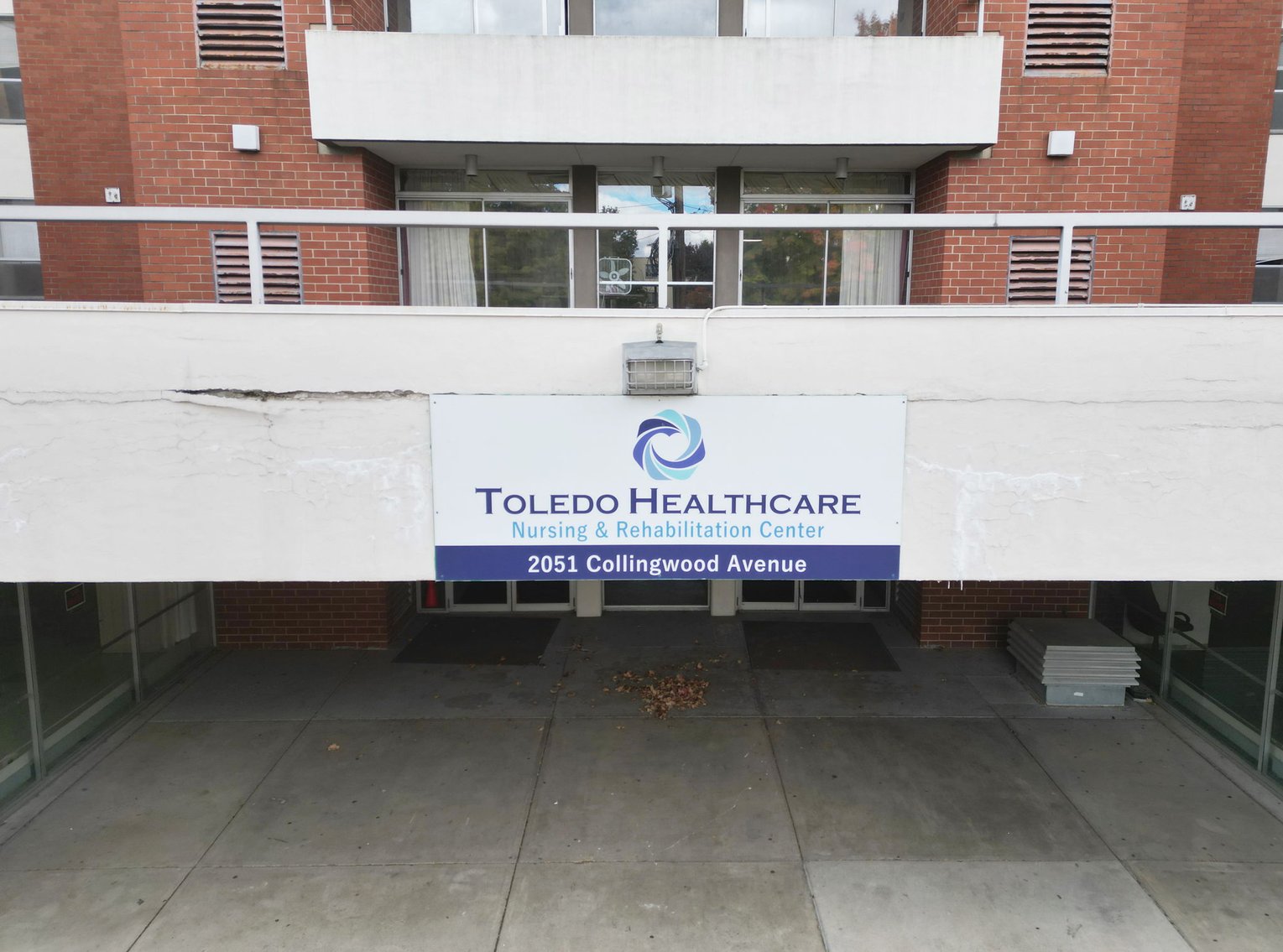 Image for MINIMUM BID AUCTION $199,000! 2051 Collingwood