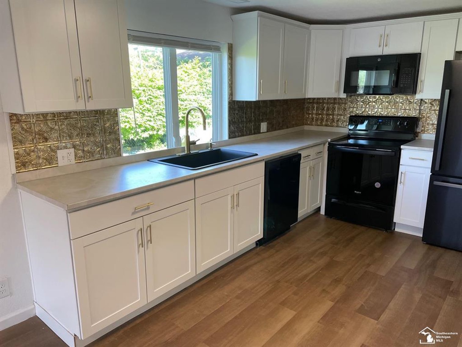 Image for MINIMUM BID AUCTION $99,000! 2650 GARY DR